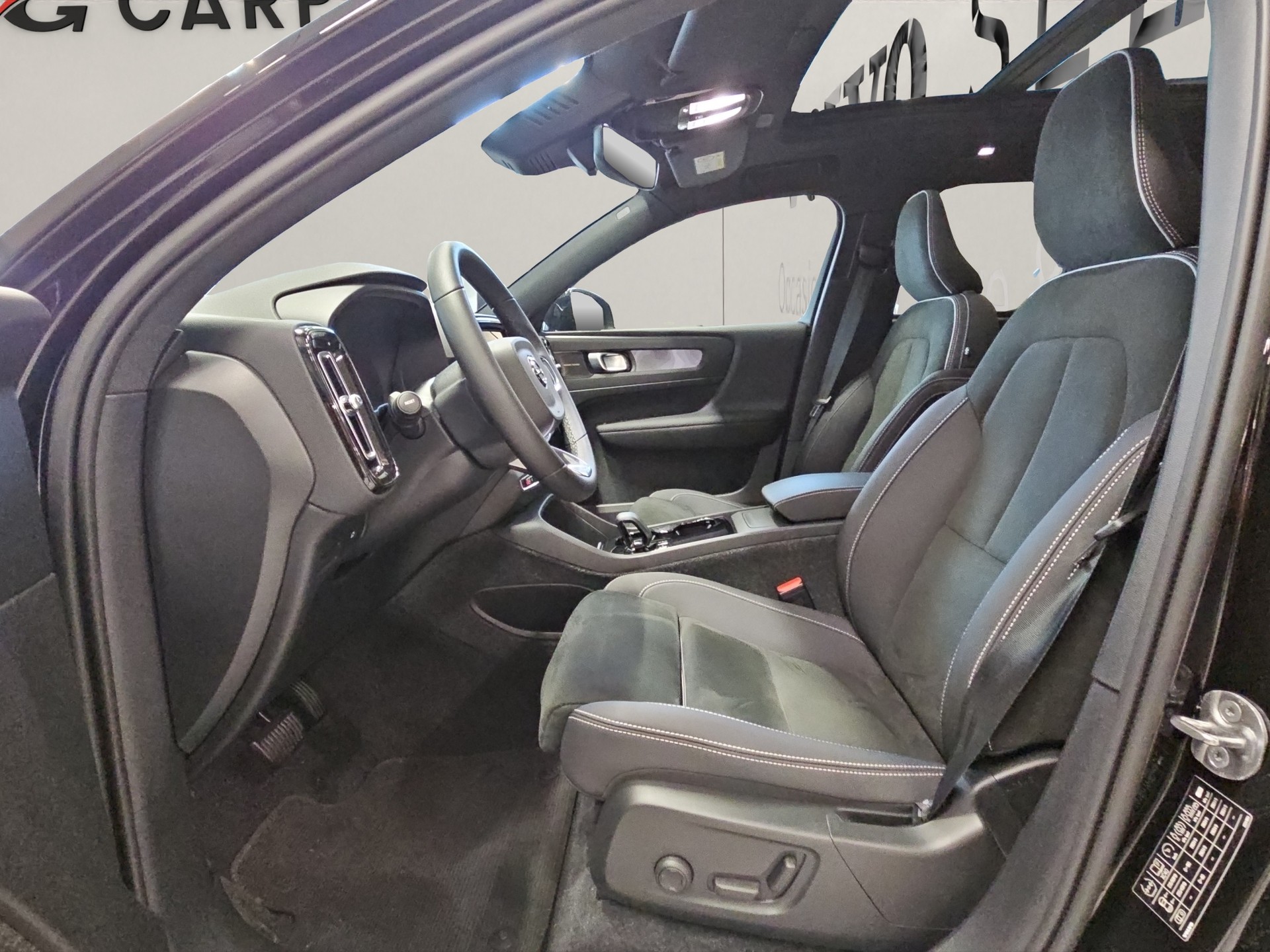 VOLVO XC40 P8 Twin Ultimate AWD-image-6