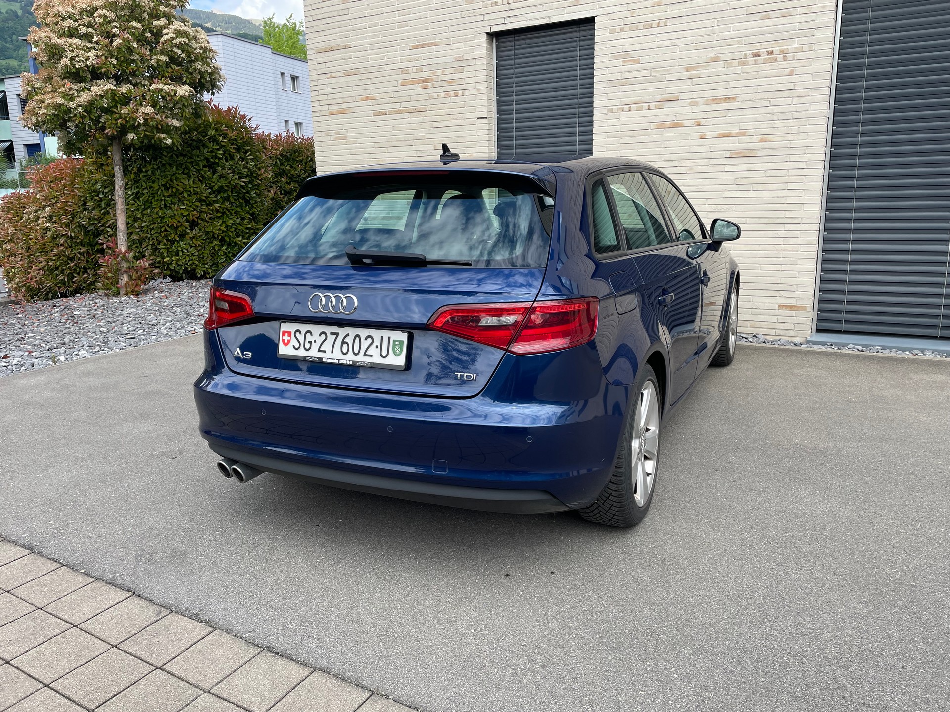 AUDI A3 Sportback 2.0 TDI Ambiente-image-7