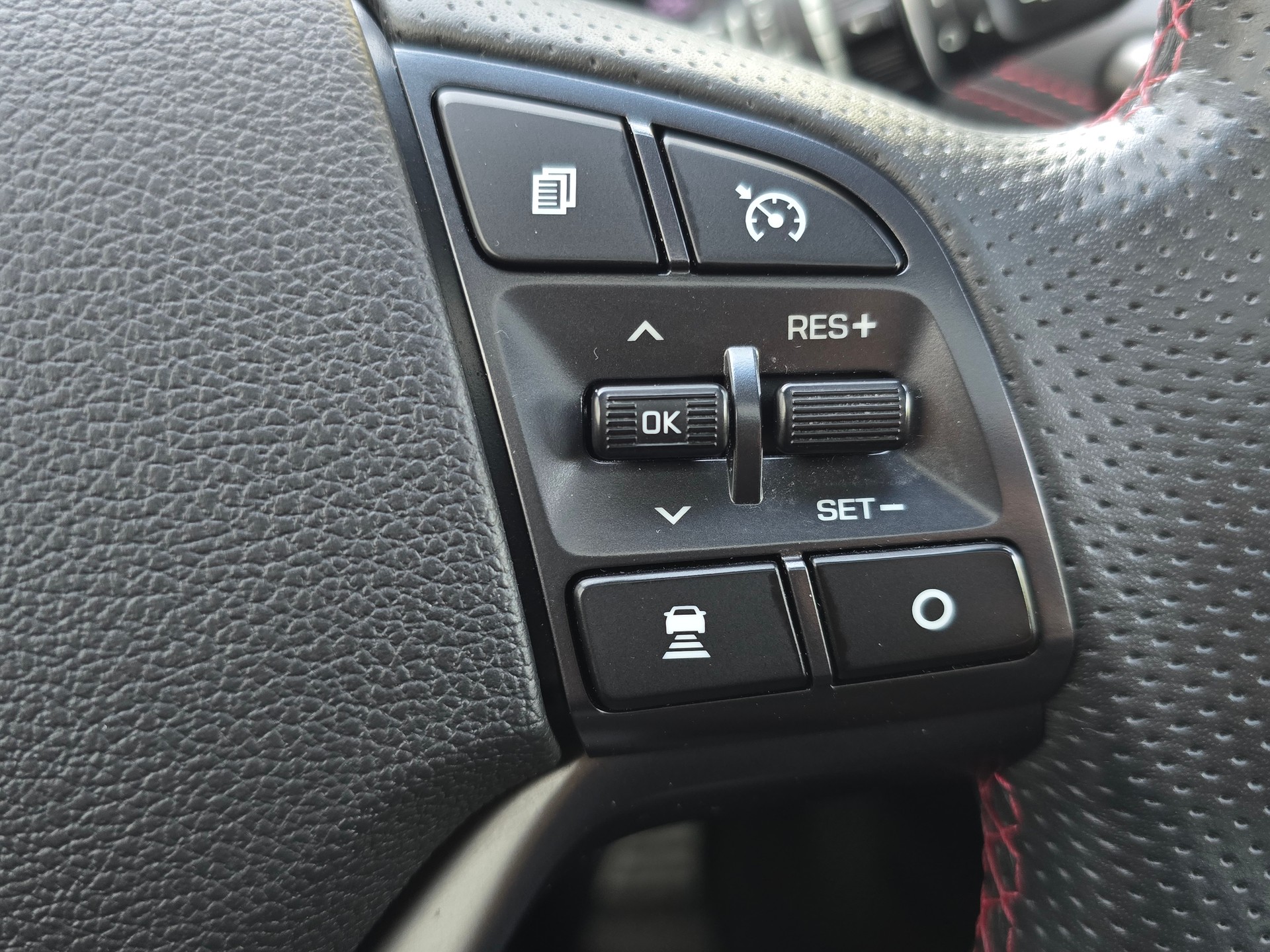 HYUNDAI Tucson 2.0 CRDI N-Line Mild Hybrid 4WD Automatic-image-29