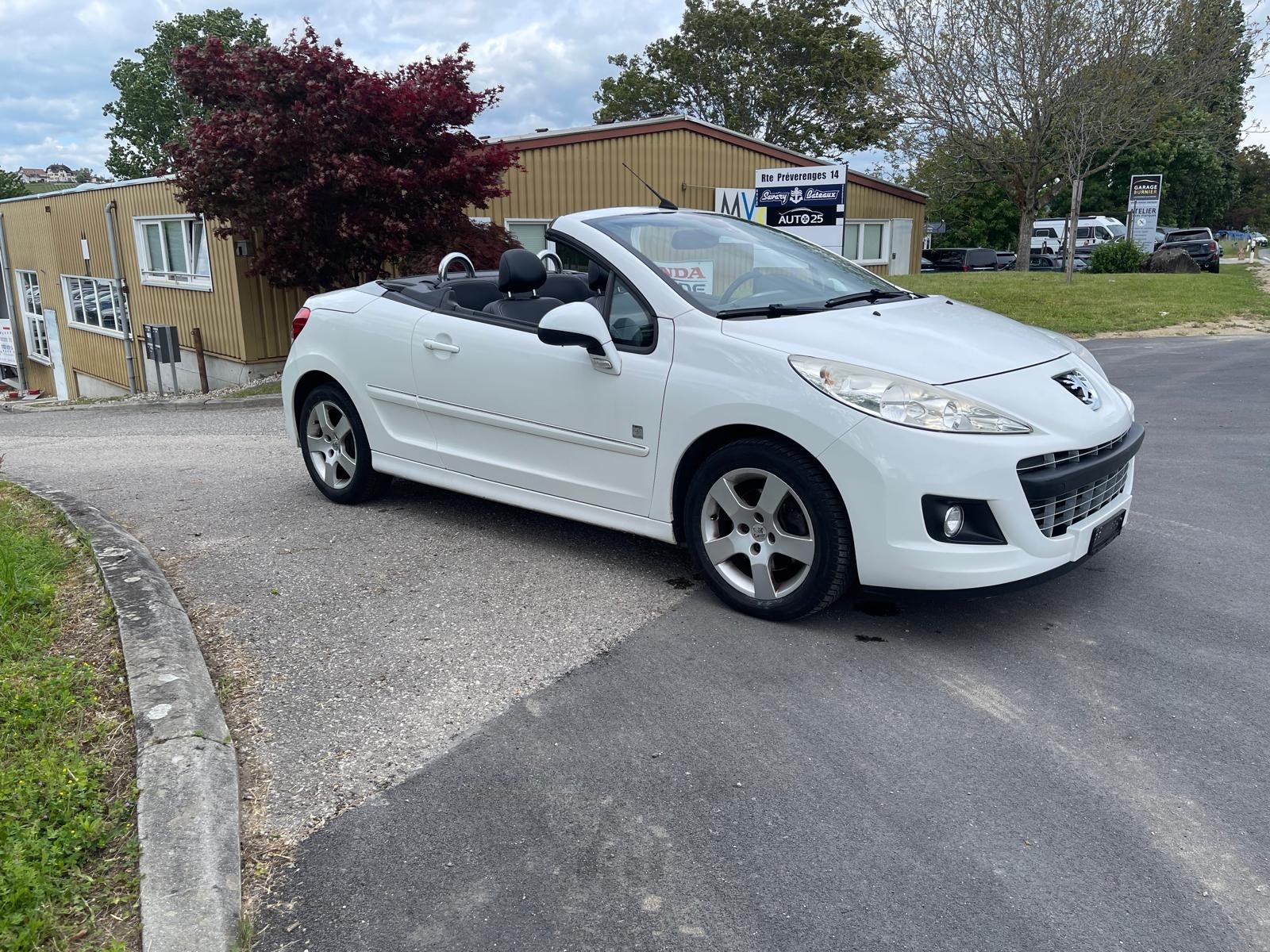 PEUGEOT 207 CC 1.6 16V Turbo Swiss Edition