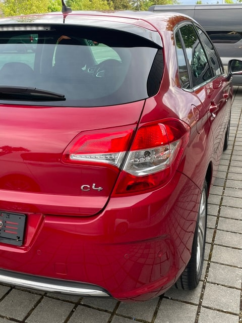CITROEN C4 Berline 1.6 THP Exclusive EGS6-image-9