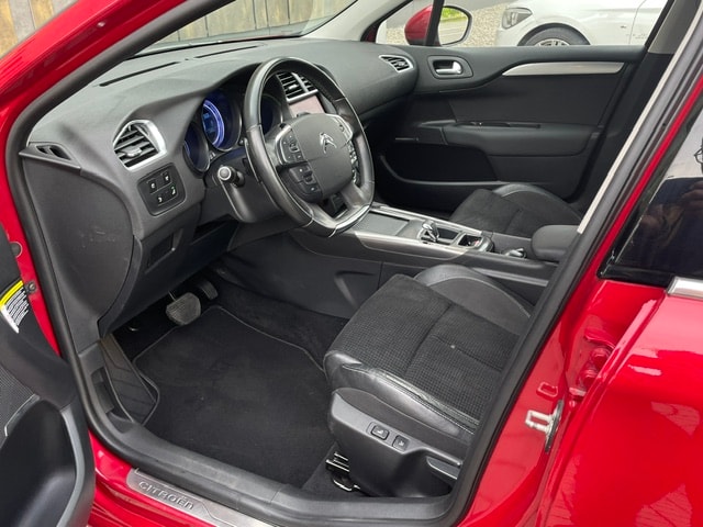 CITROEN C4 Berline 1.6 THP Exclusive EGS6-image-13