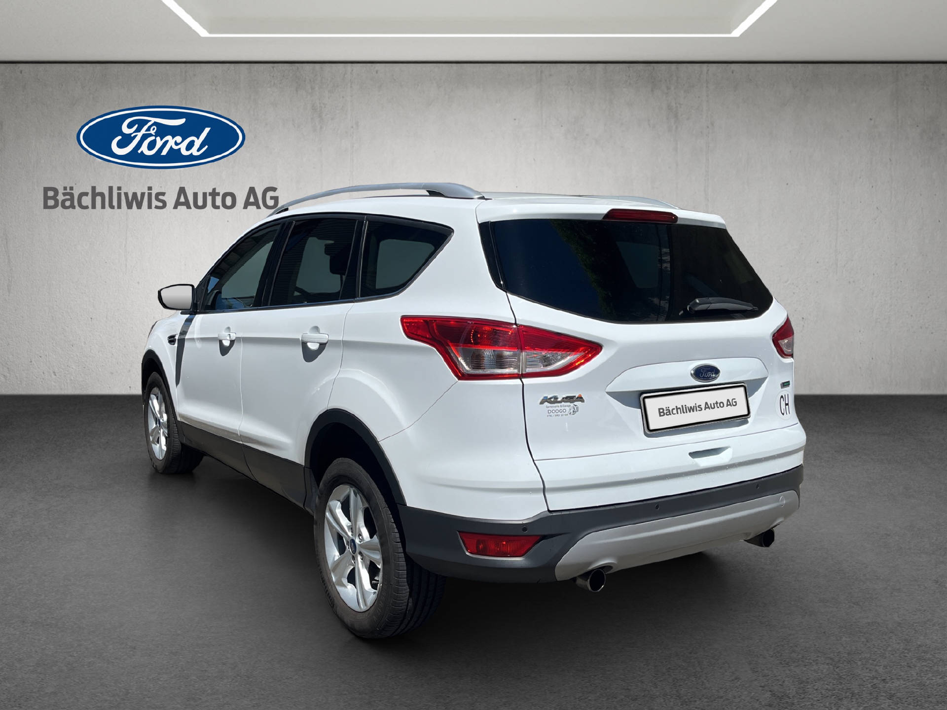 FORD Kuga 1.5 EcoB 150 Titanium 2WD-showroom-element-2
