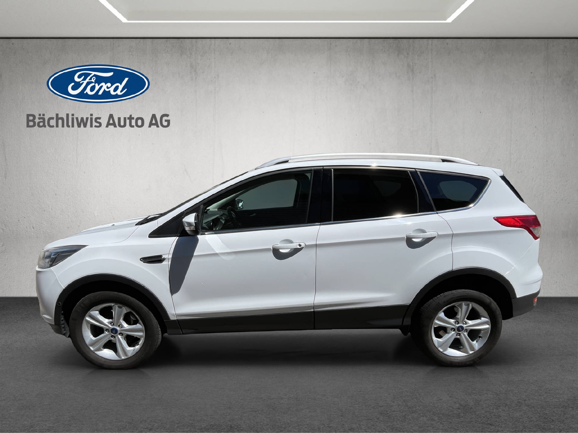 FORD Kuga 1.5 EcoB 150 Titanium 2WD-showroom-element-1