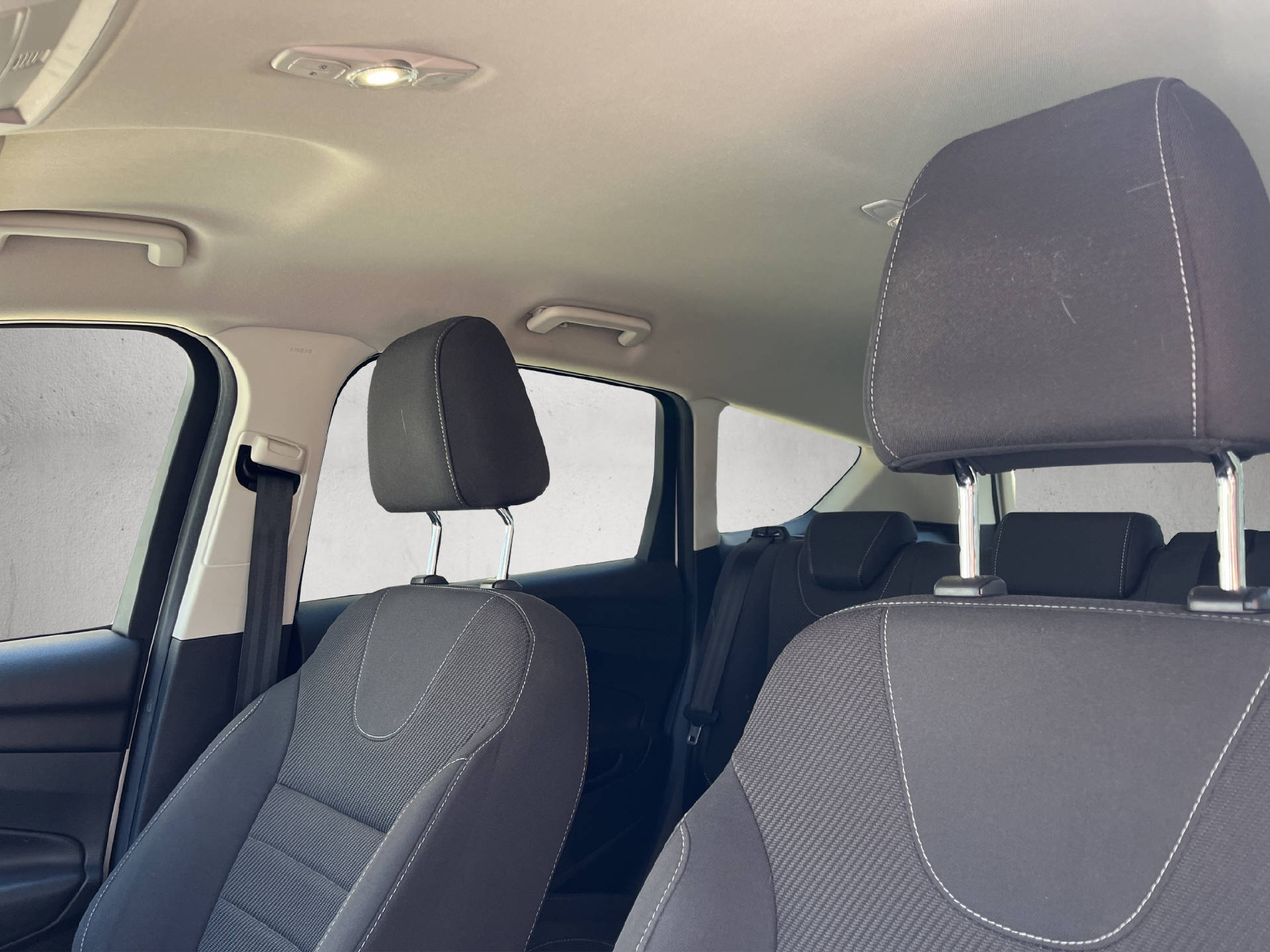 FORD Kuga 1.5 EcoB 150 Titanium 2WD-image-26