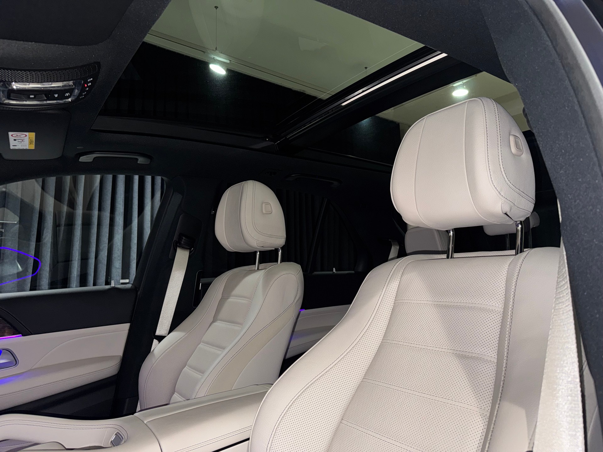 MERCEDES-BENZ GLE 400 d 4Matic AMG Line 9G-Tronic | 1.Hand | Werksgarantie | Inkl. Dachbox |-image-14