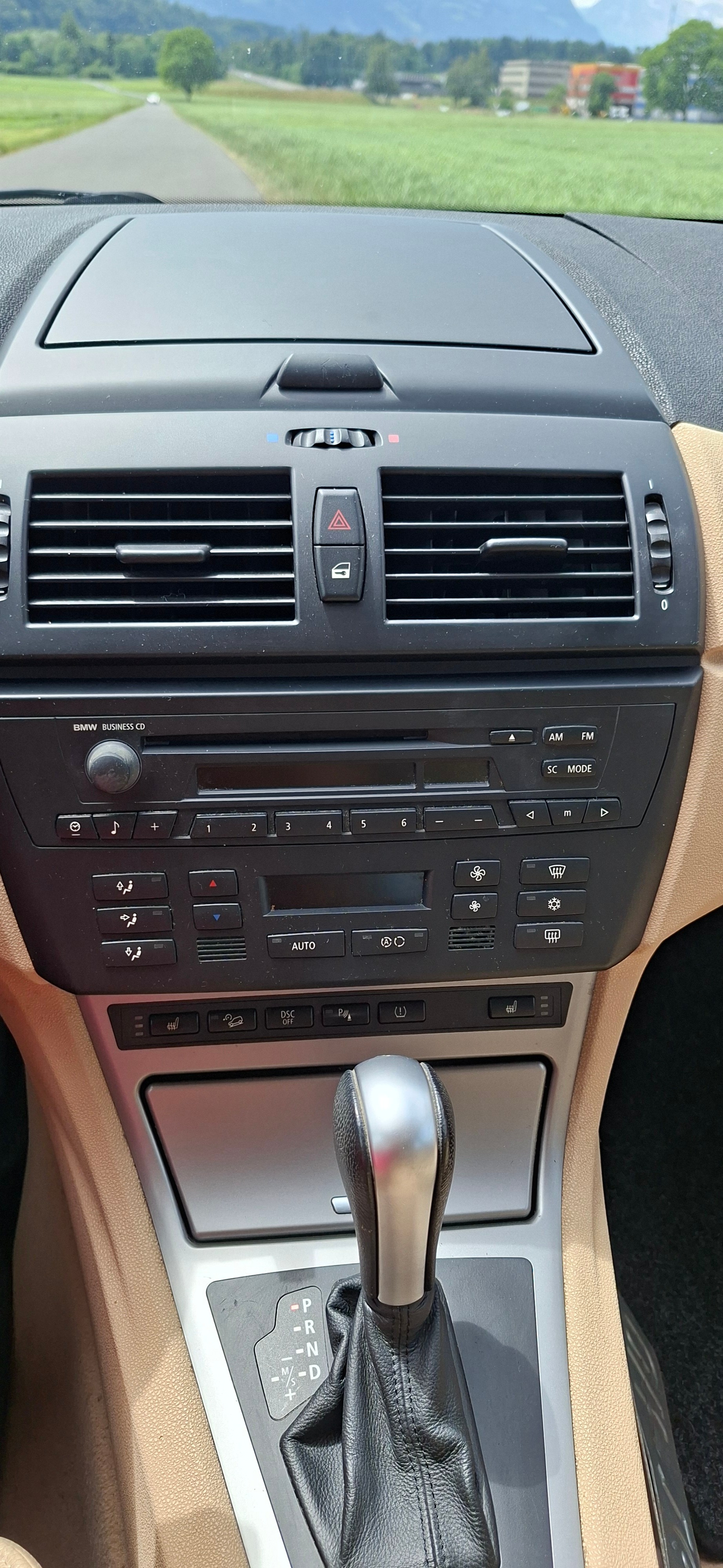 BMW X3 3.0i-image-3