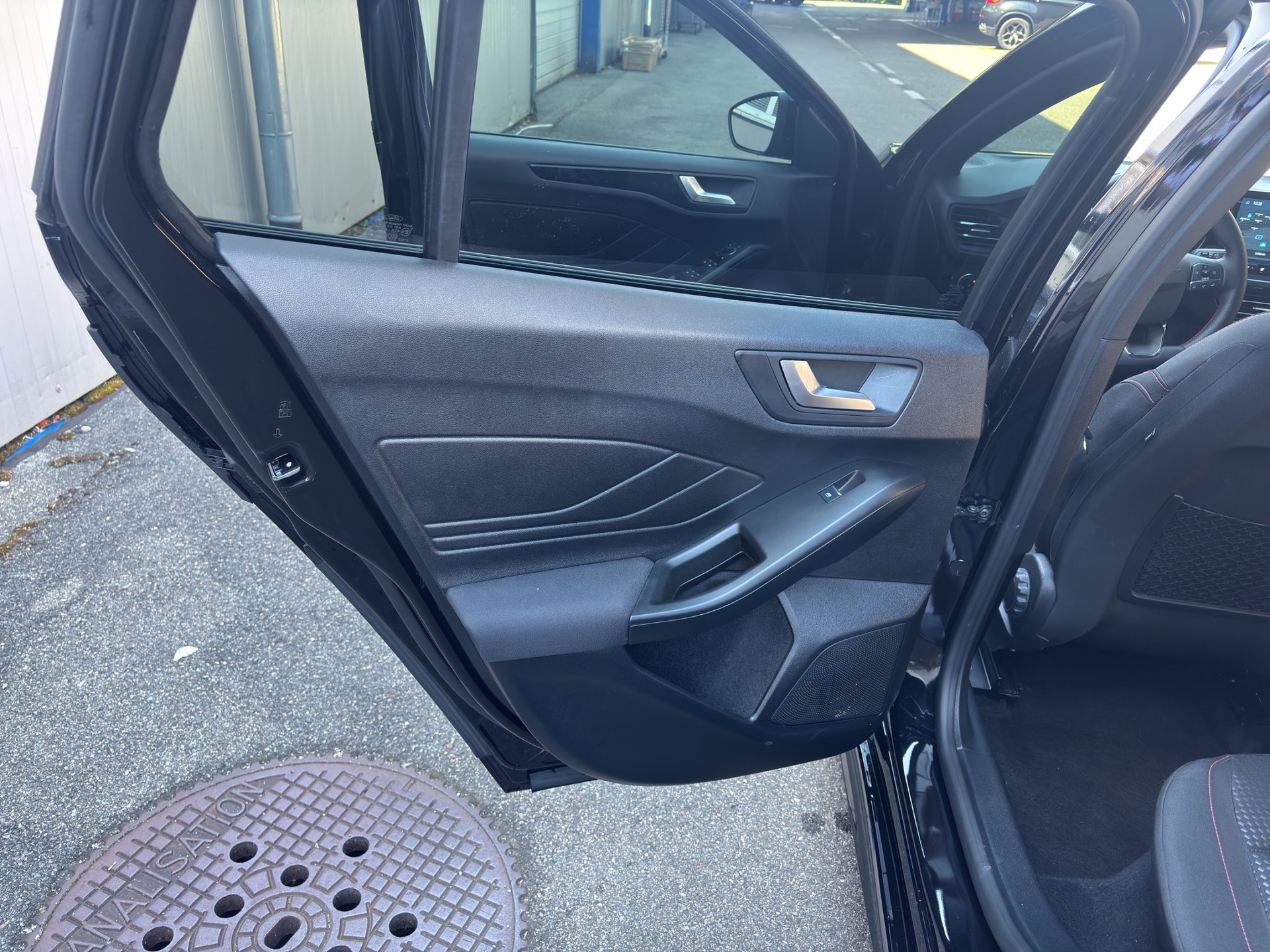 FORD Focus 1.0 MHEV ST-Line Automat-image-19