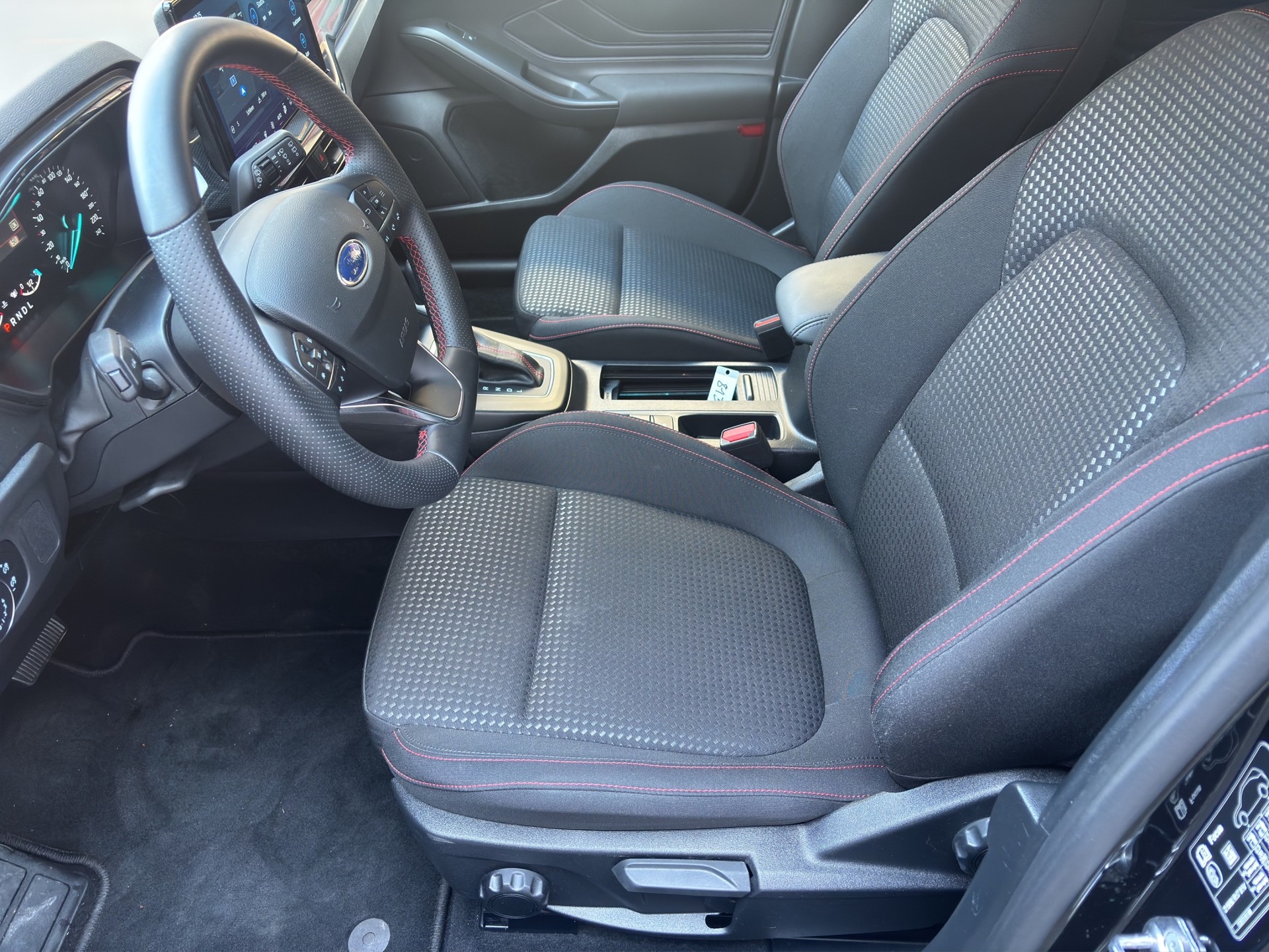 FORD Focus 1.0 MHEV ST-Line Automat-image-8