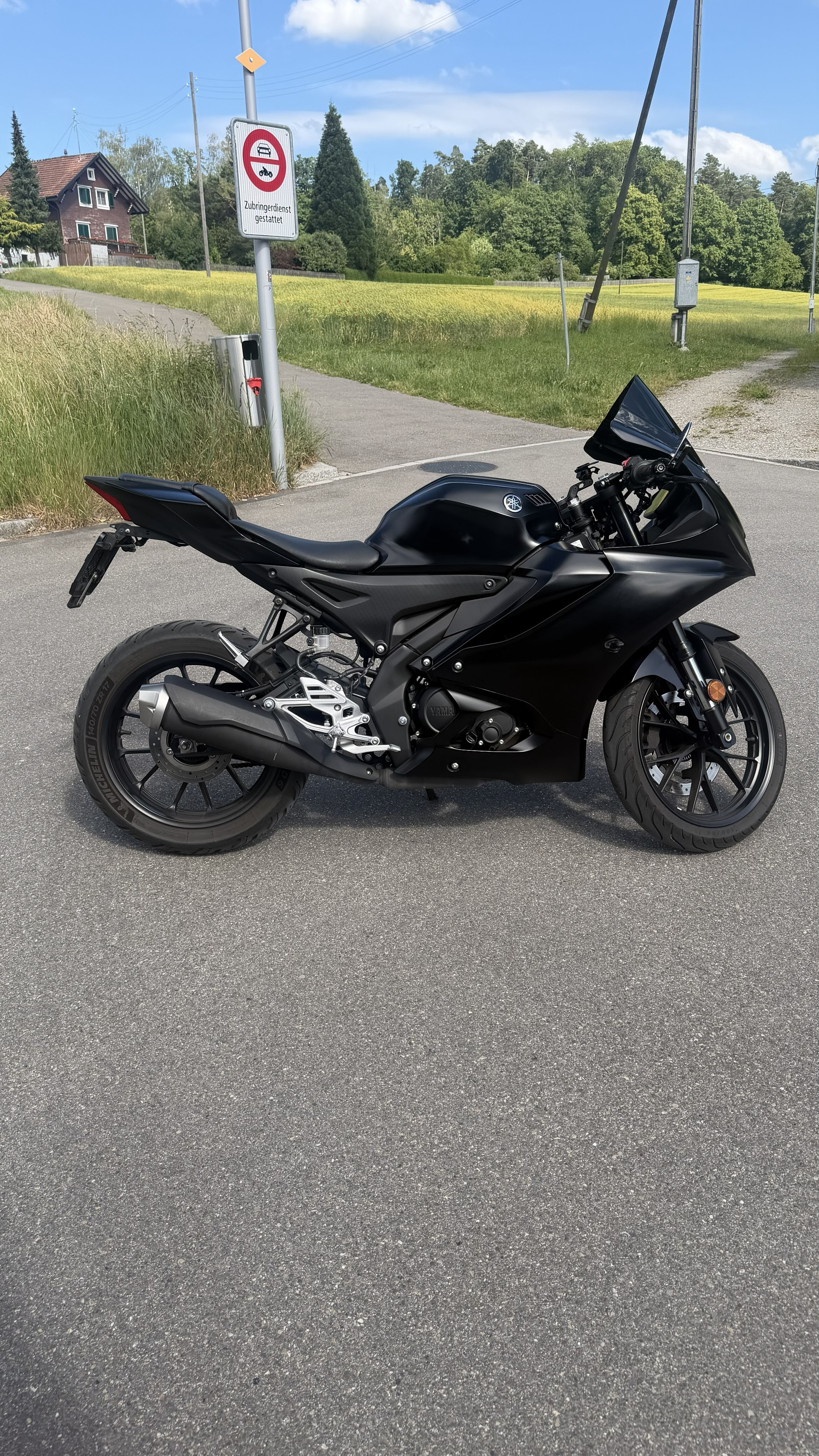 YAMAHA YZF-R 125 ABS-image-3