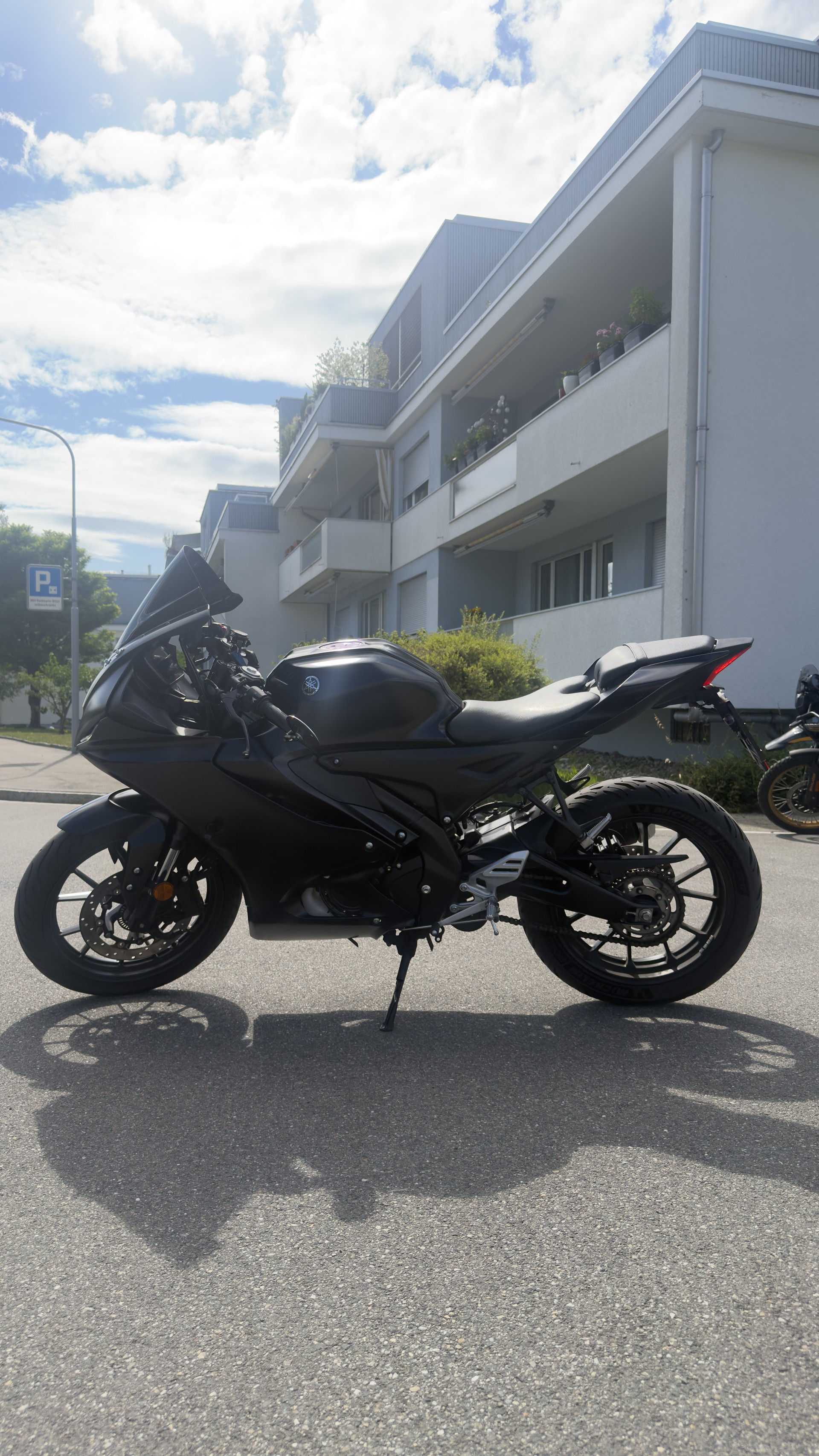 YAMAHA YZF-R 125 ABS-image-0