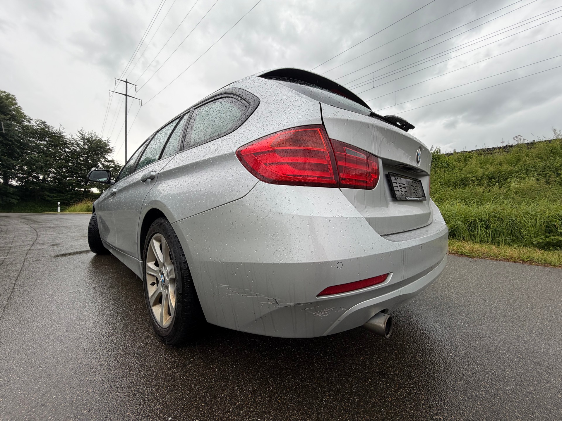 BMW 320d Touring Steptronic-image-8