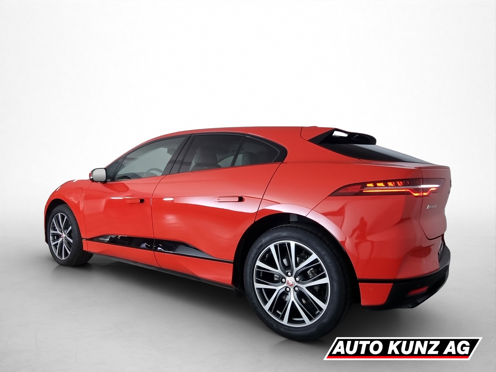 JAGUAR I-Pace EV400 S AWD-showroom-element-3