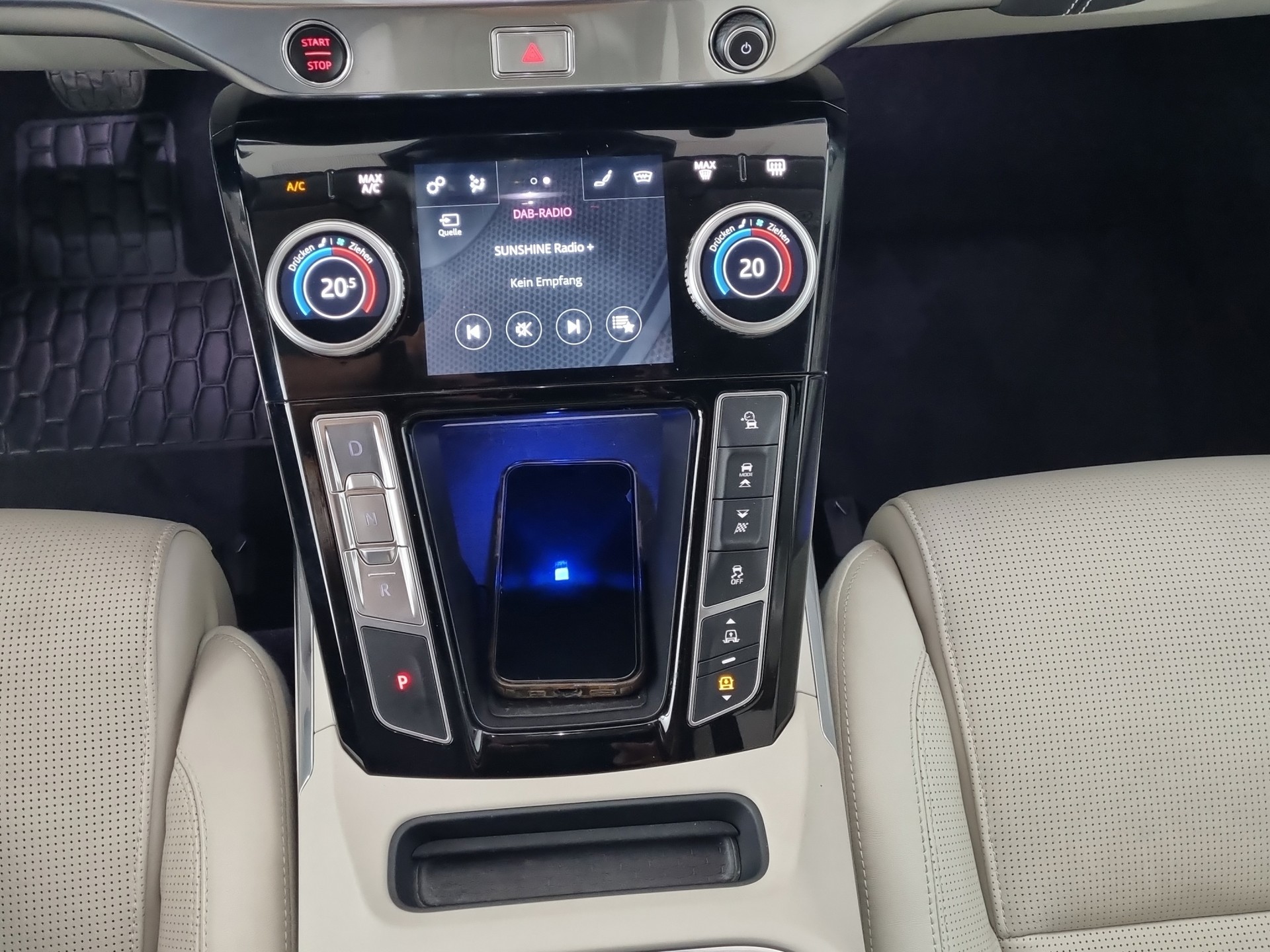 JAGUAR I-Pace EV400 S AWD-image-9