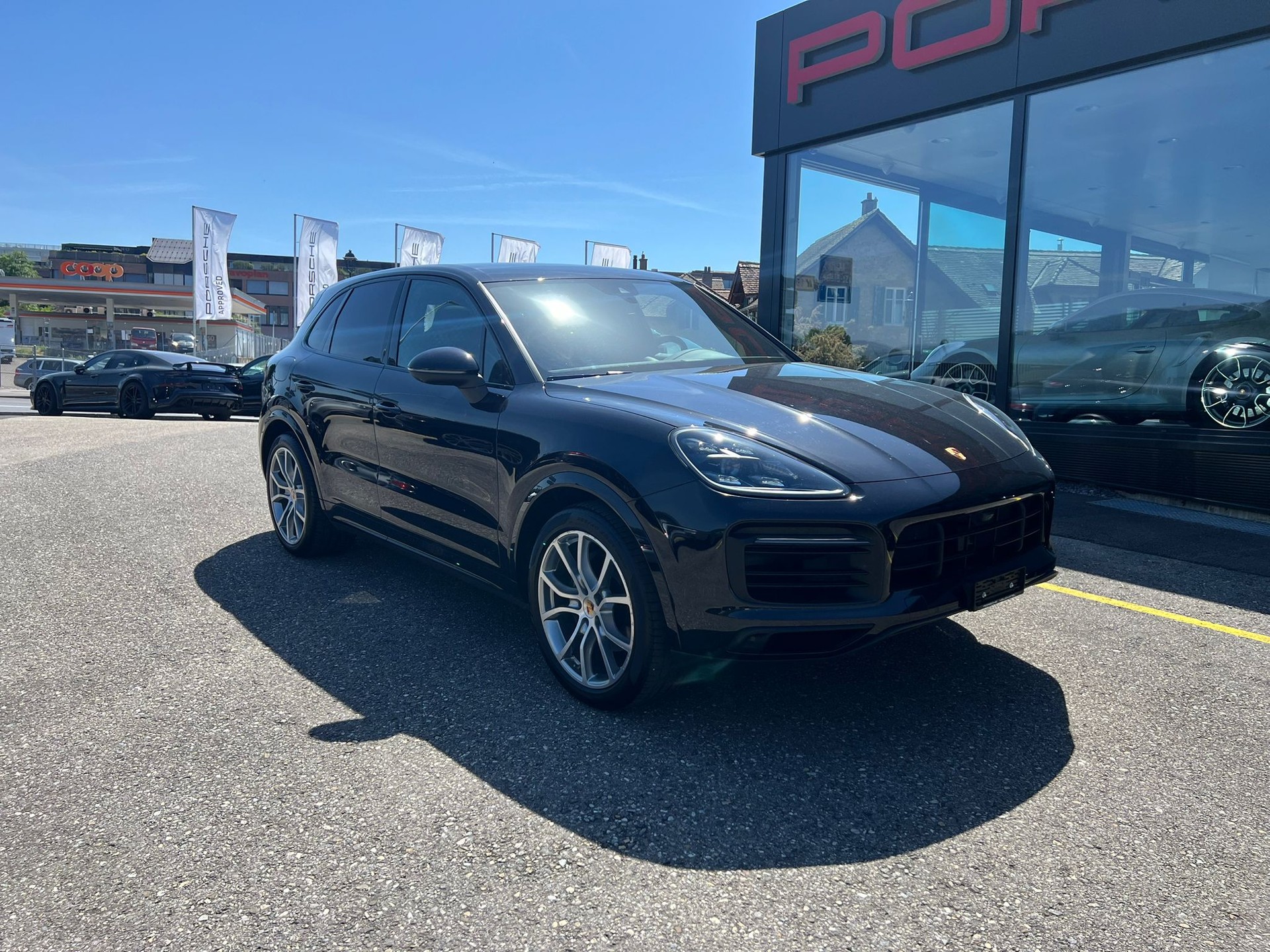 PORSCHE Cayenne E-Hybrid modèle 2019-showroom-element-2