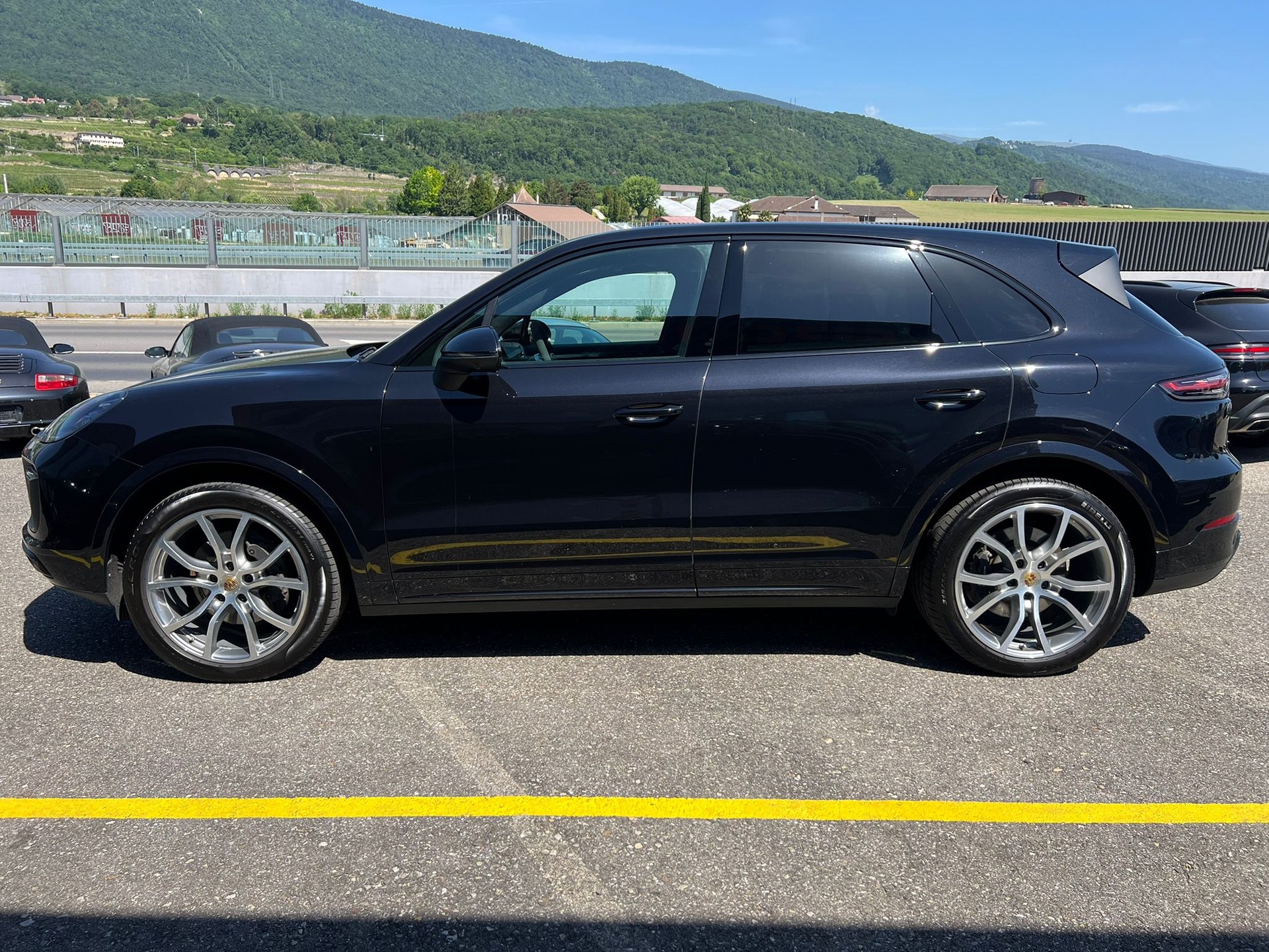 PORSCHE Cayenne E-Hybrid modèle 2019-showroom-element-1