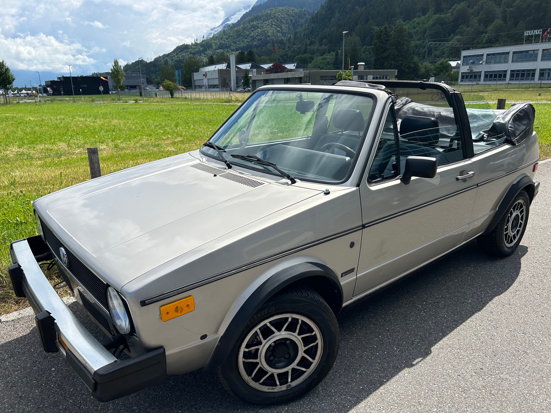 VW GOLF-image-11