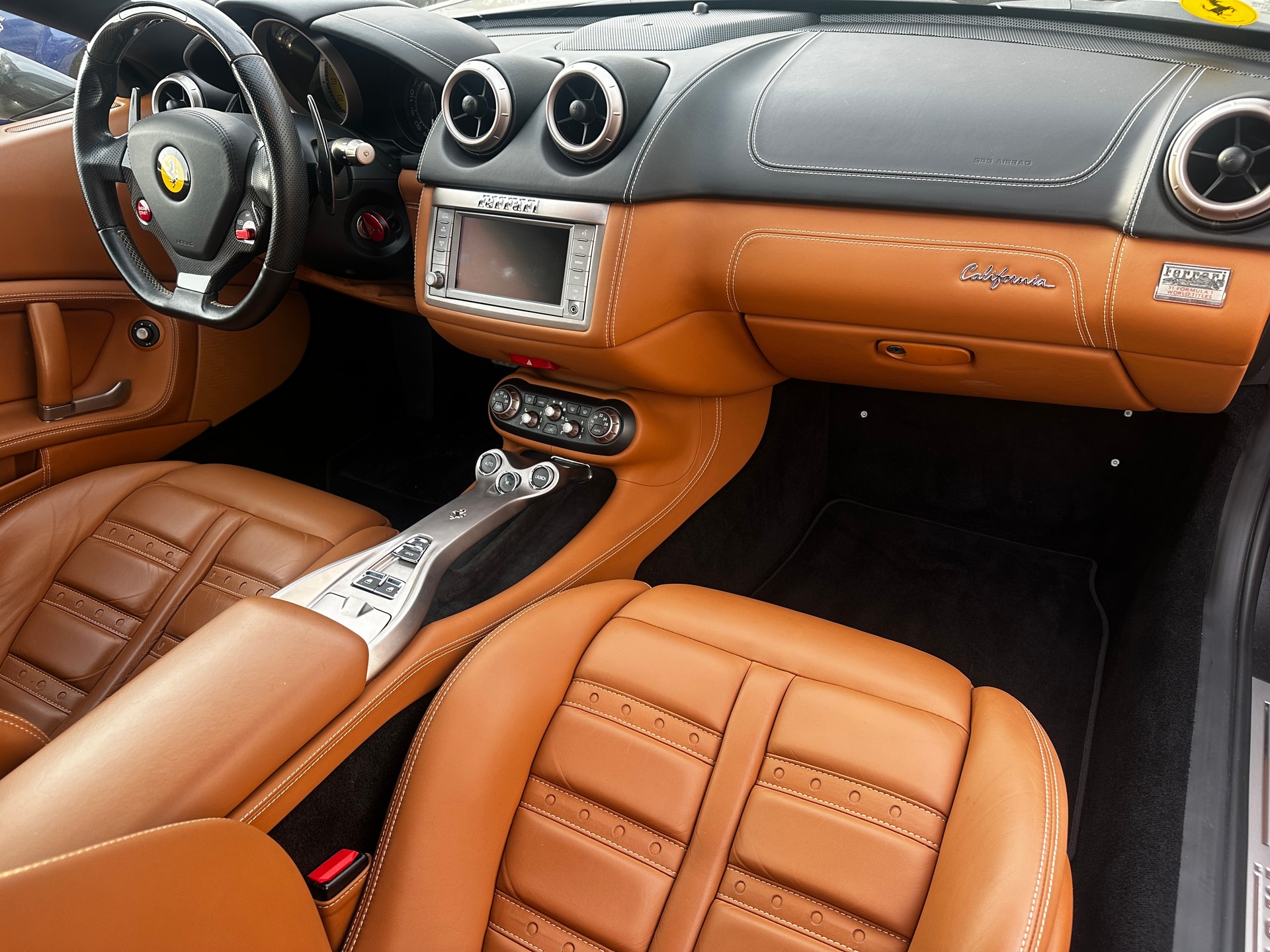 FERRARI California 4.3 V8-image-10