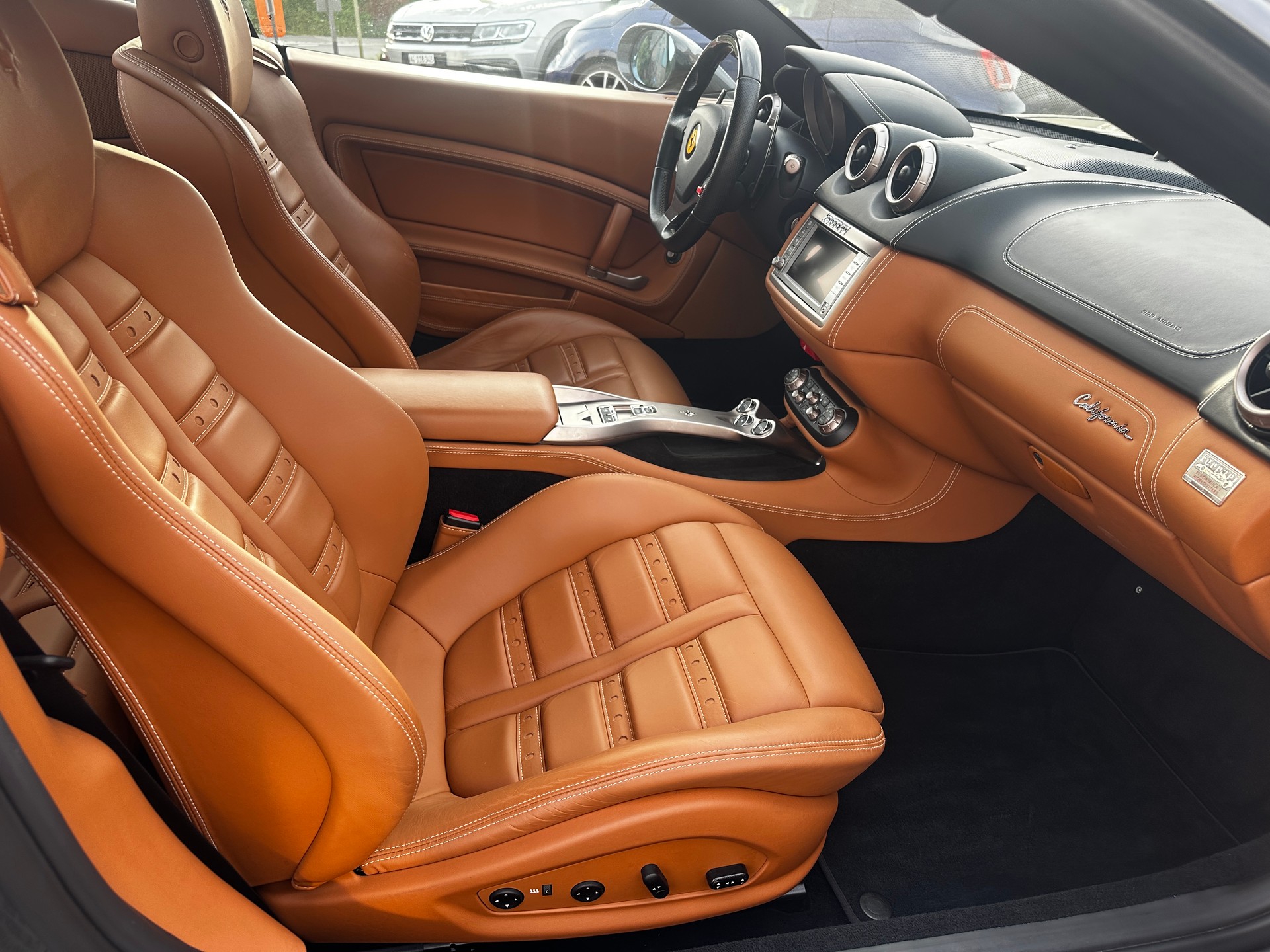 FERRARI California 4.3 V8-image-9