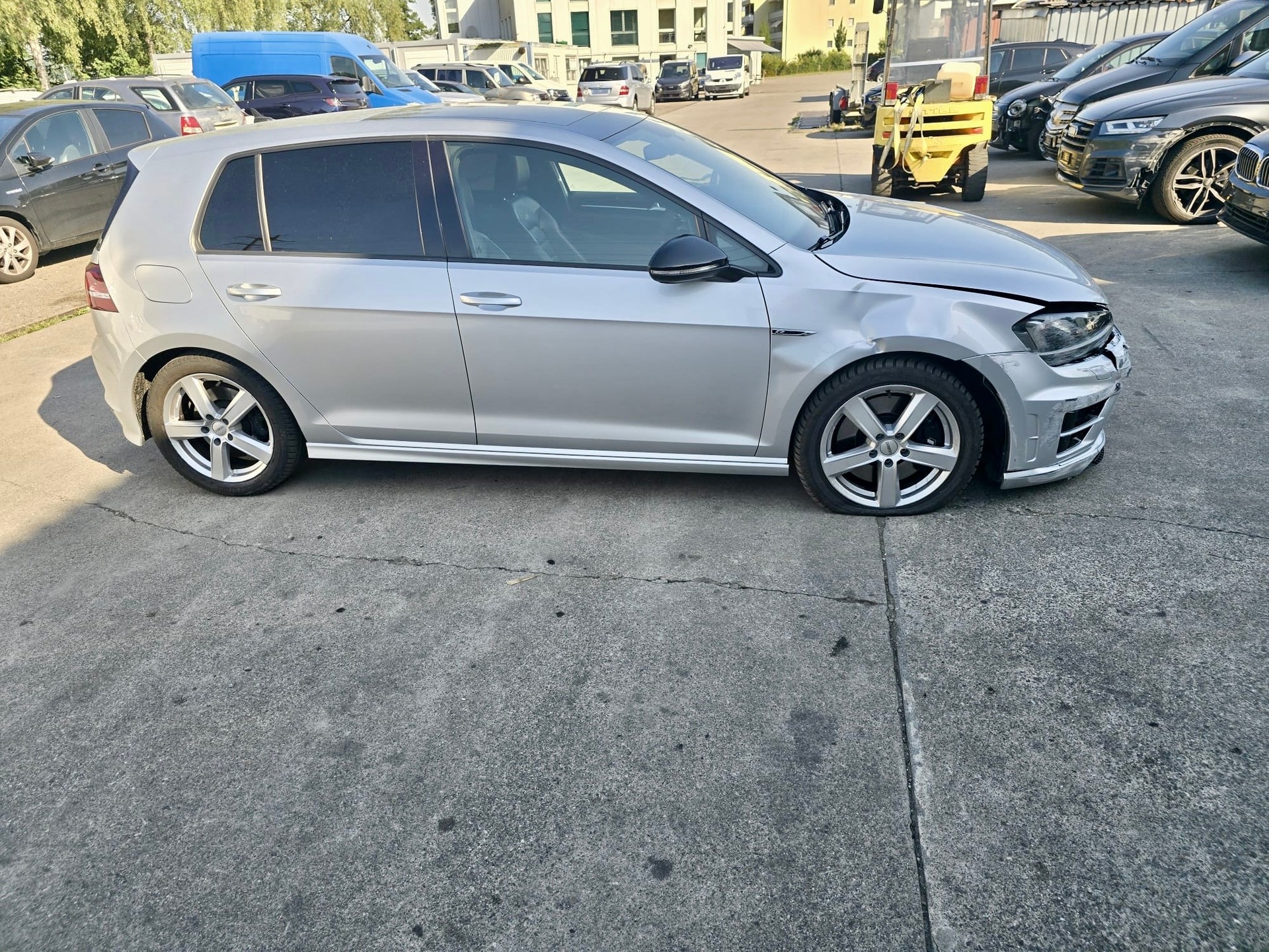 VW Golf 2.0 TSI R 4Motion DSG-image-4