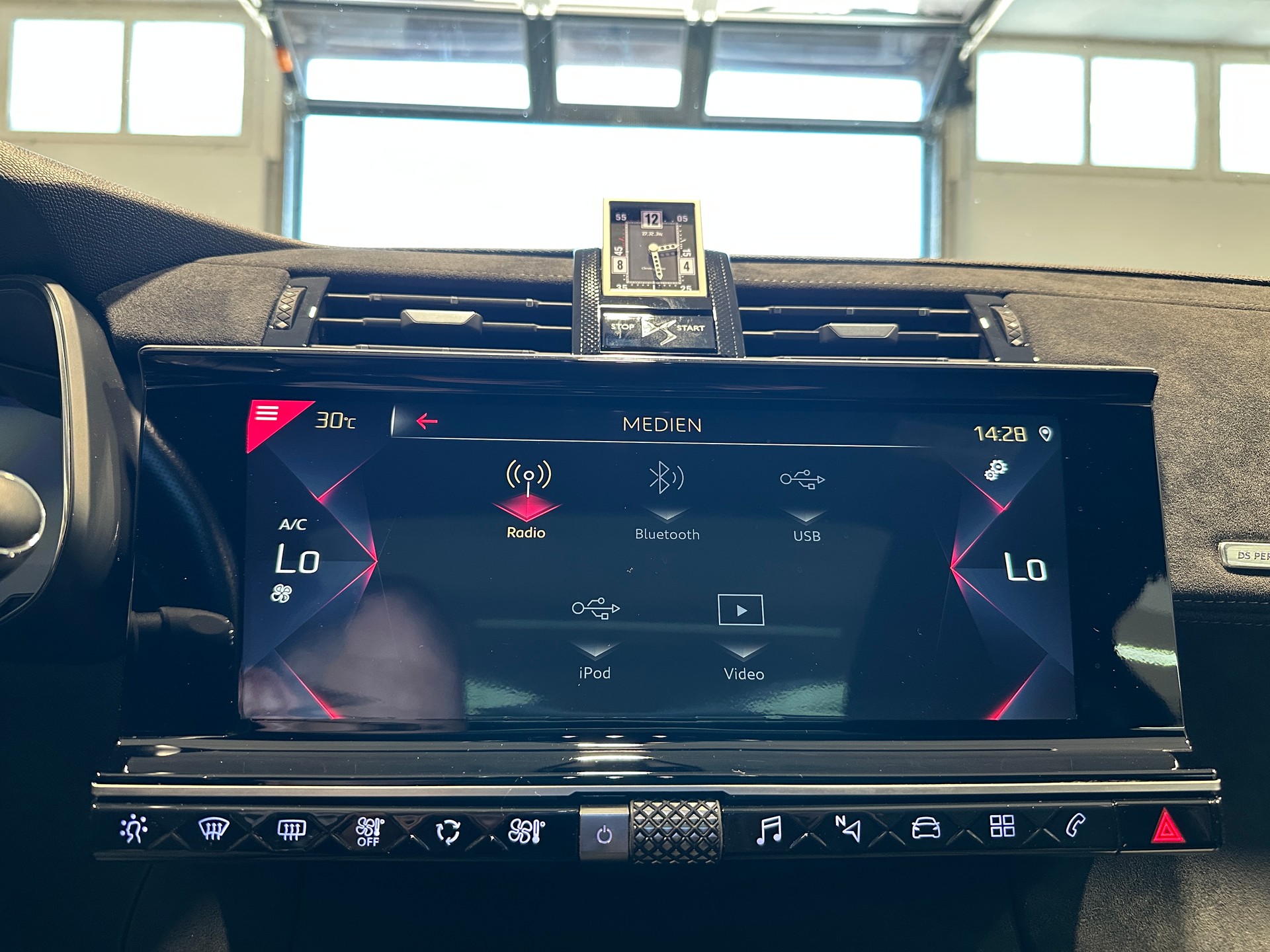 DS AUTOMOBILES DS 7 Crossback 1.6 THP Performance Line-image-24