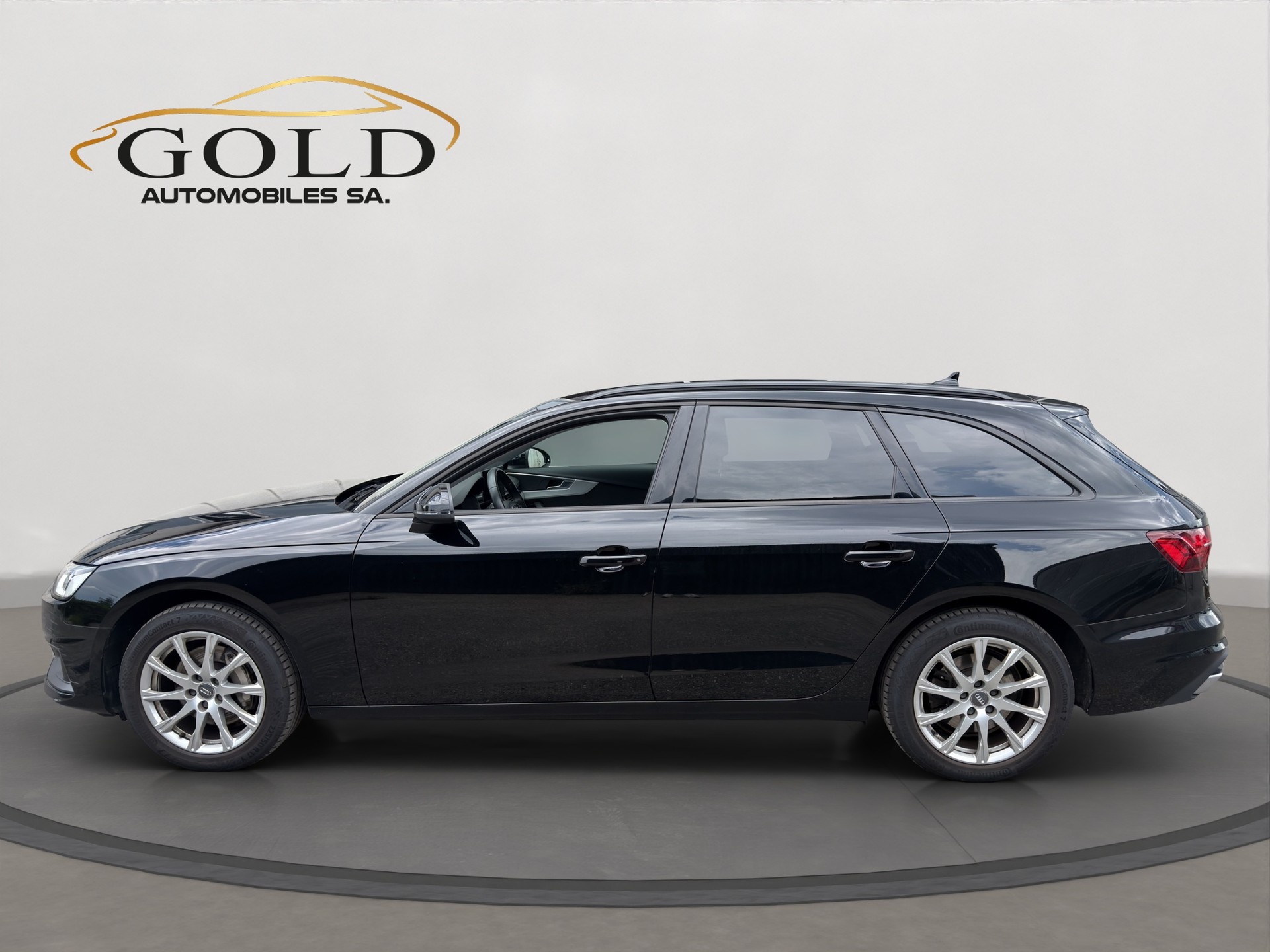 AUDI A4 Avant 40 TDI Attraction quattro S-tronic-image-9