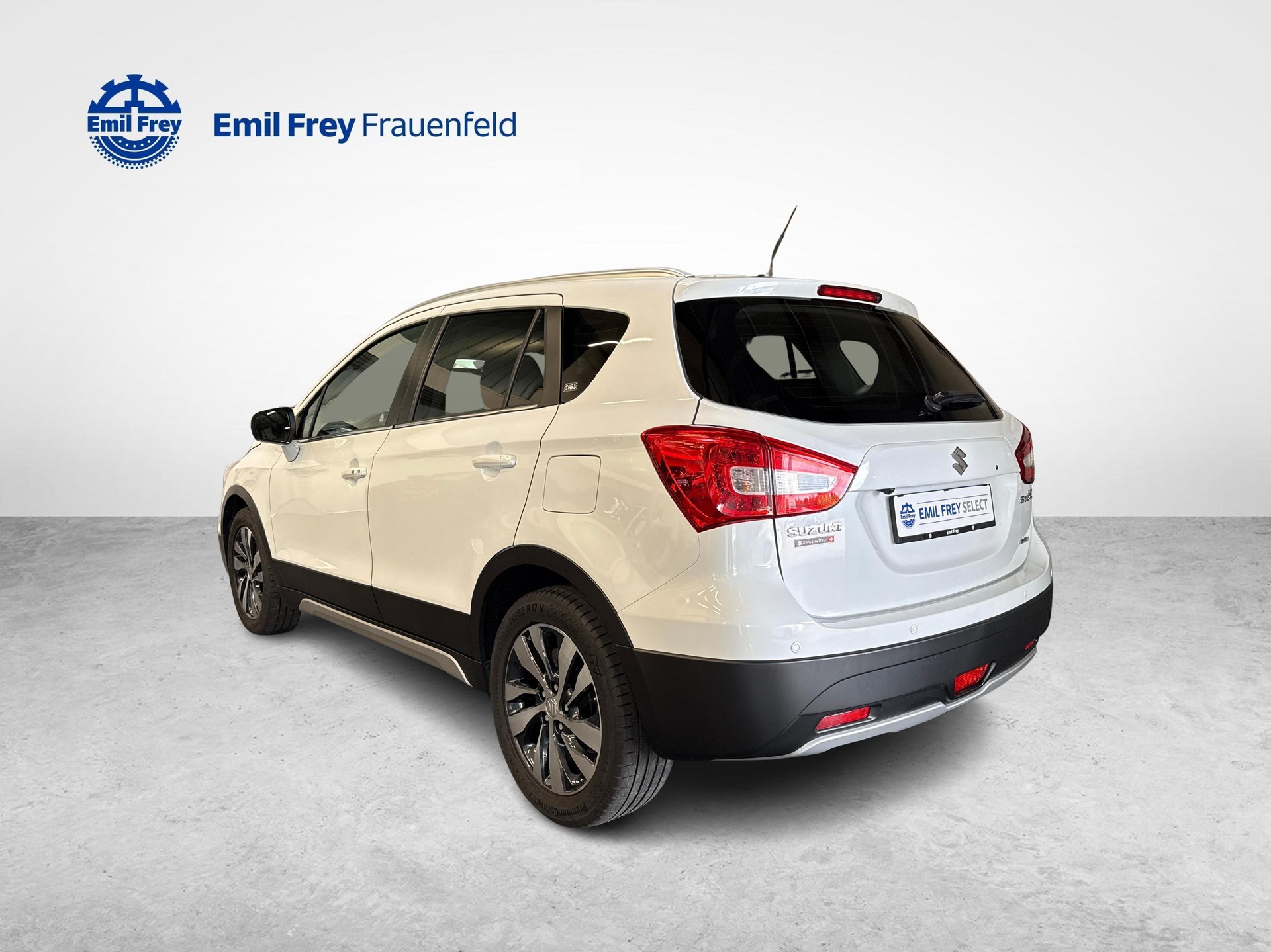 SUZUKI SX4 S-Cross 1.4 T Compact Top 4x4-showroom-element-2