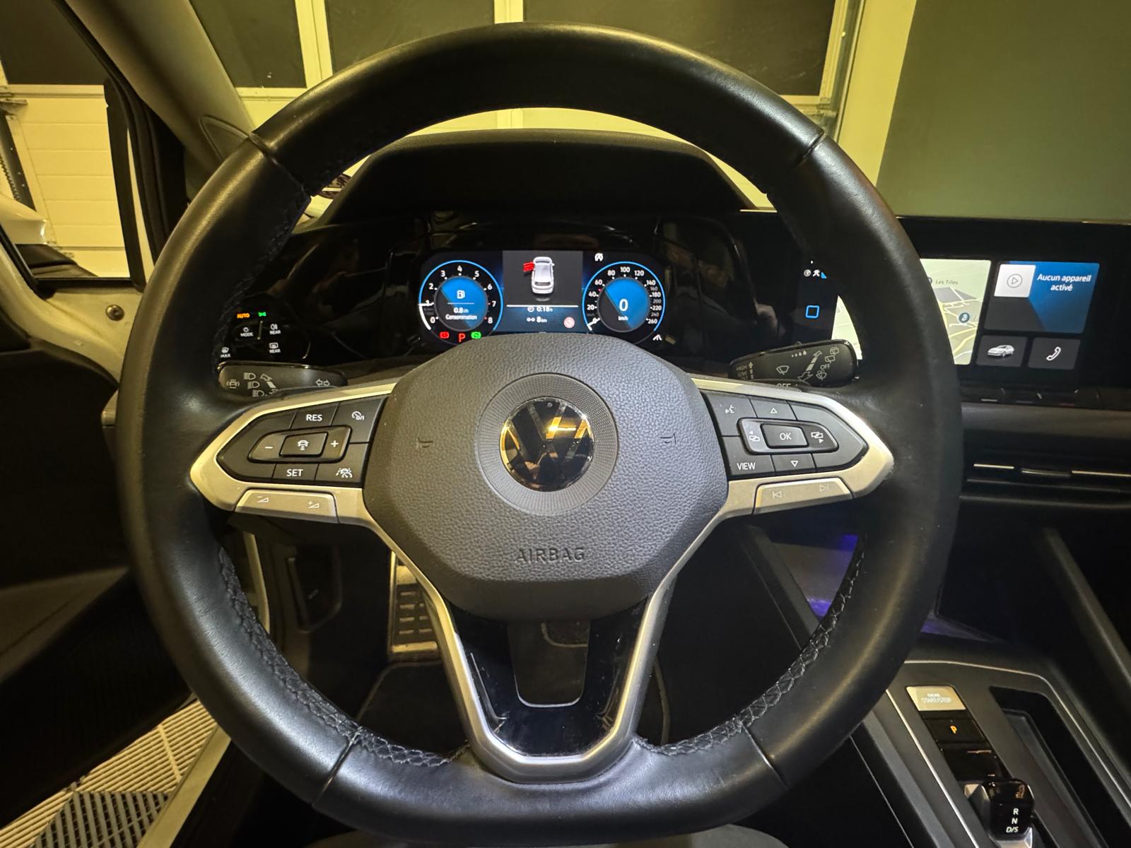 VW Golf 1.5 eTSI mHEV ACT Style DSG-image-19