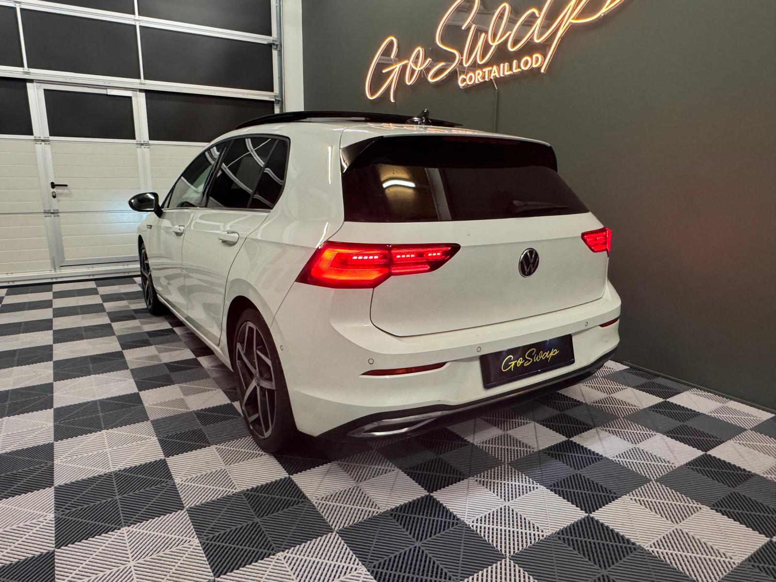 VW Golf 1.5 eTSI mHEV ACT Style DSG-showroom-element-3