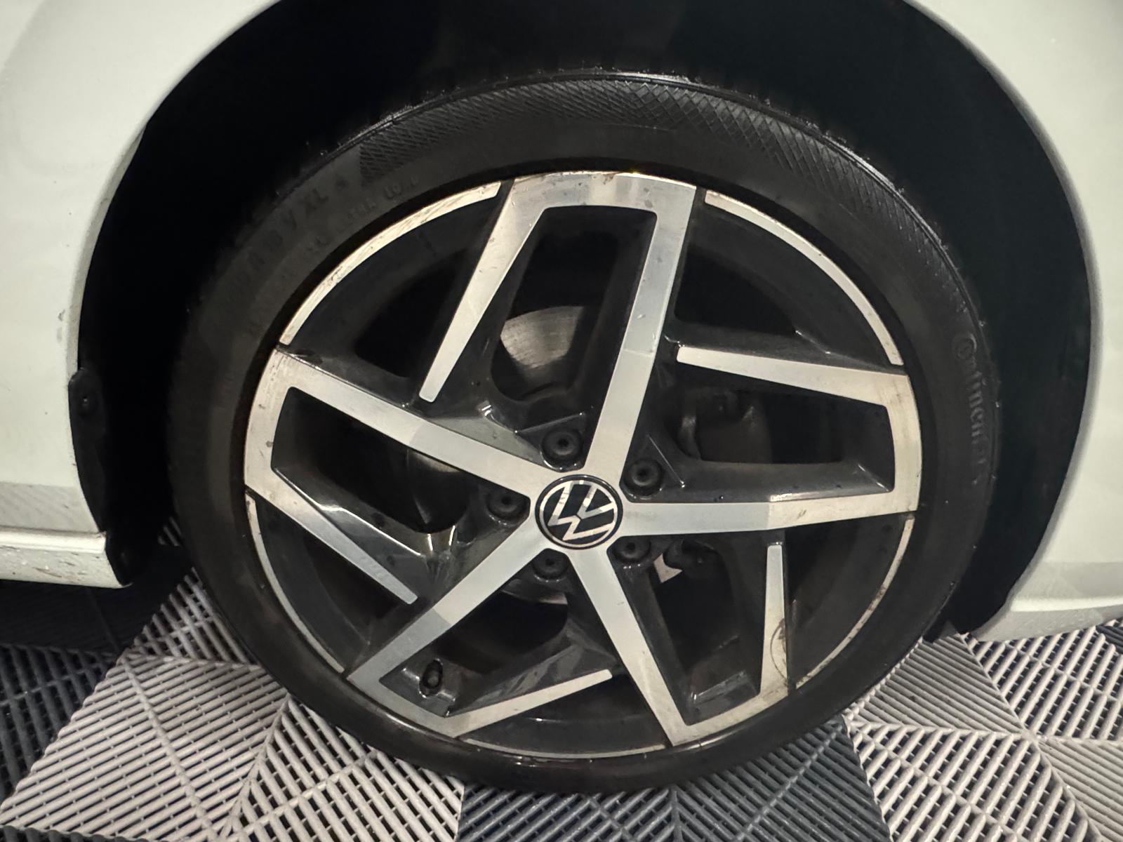 VW Golf 1.5 eTSI mHEV ACT Style DSG-image-29