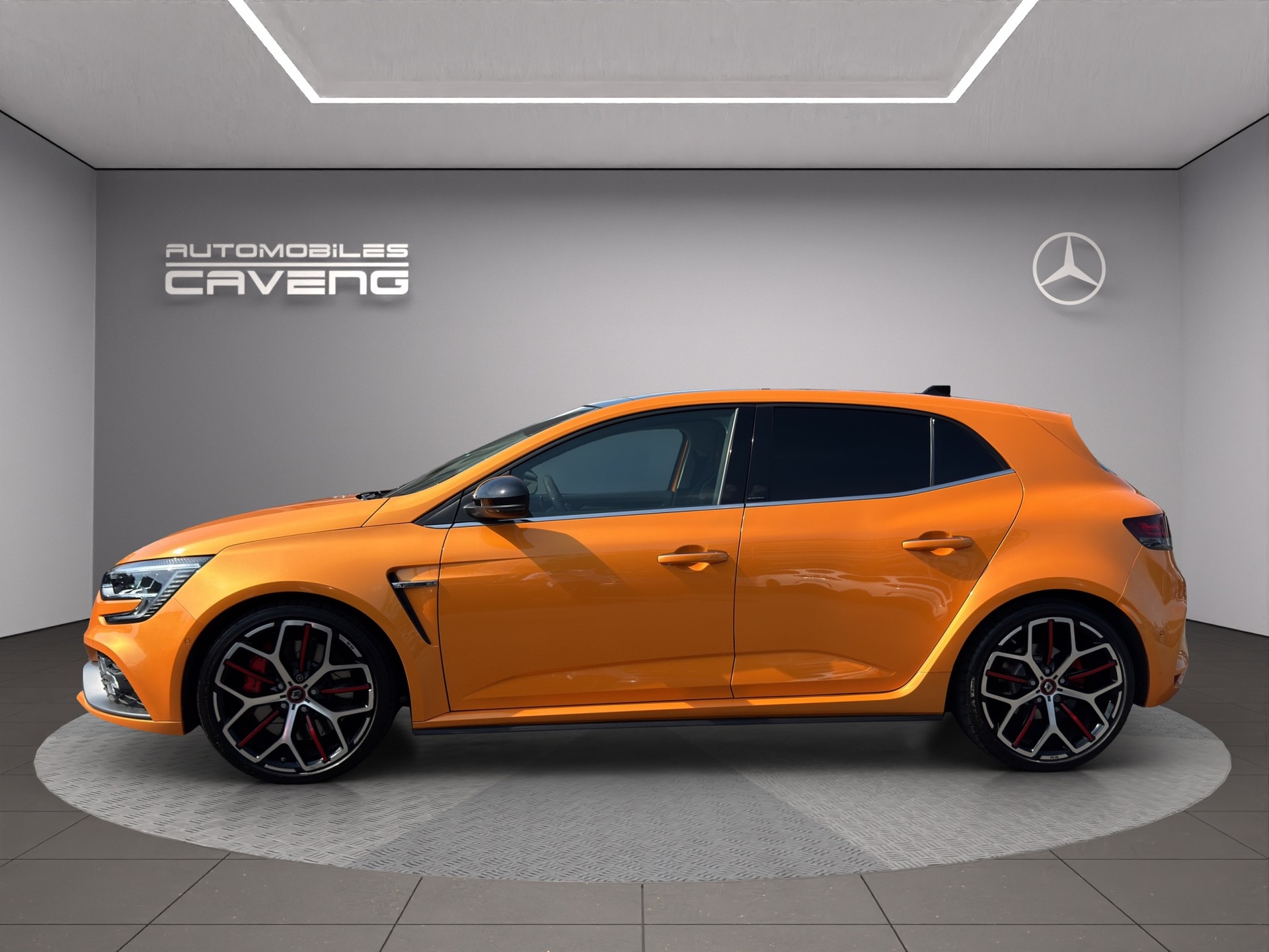 RENAULT Mégane Trophy 300 EDC-showroom-element-1