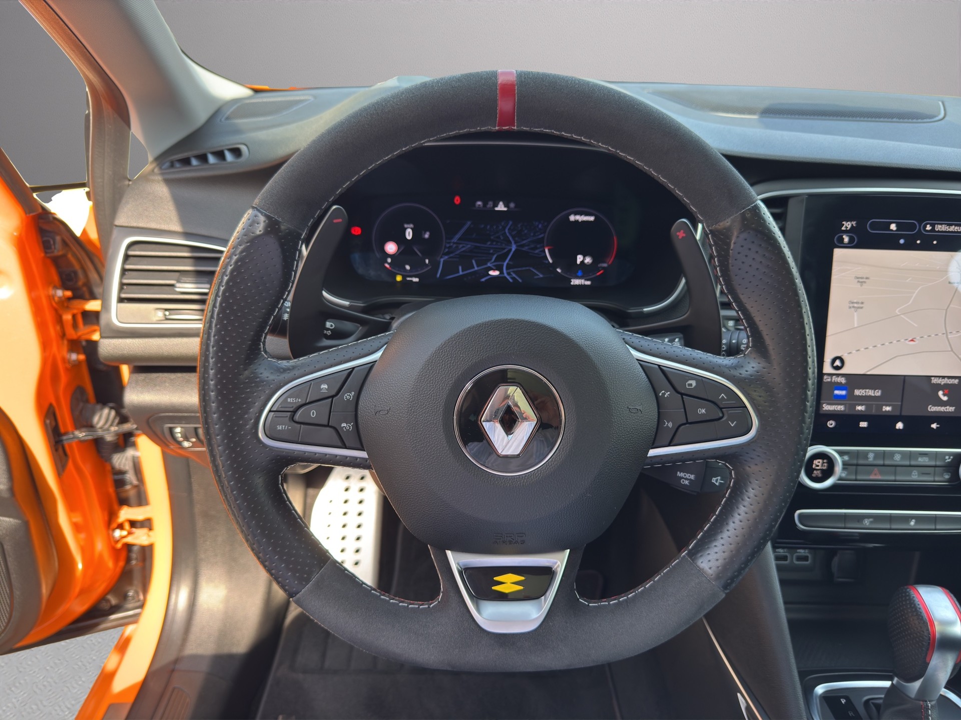 RENAULT Mégane Trophy 300 EDC-image-11