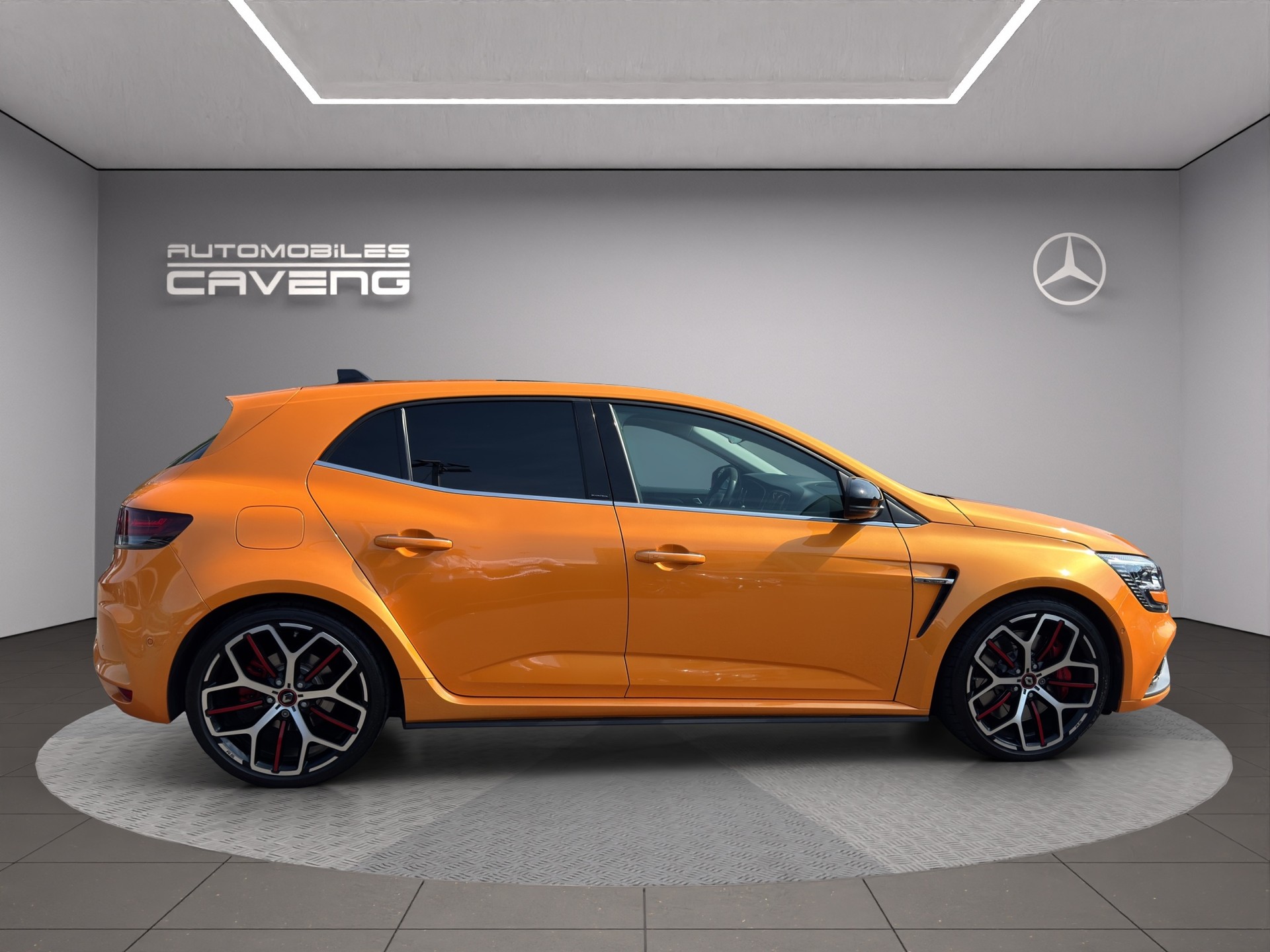 RENAULT Mégane Trophy 300 EDC-image-5