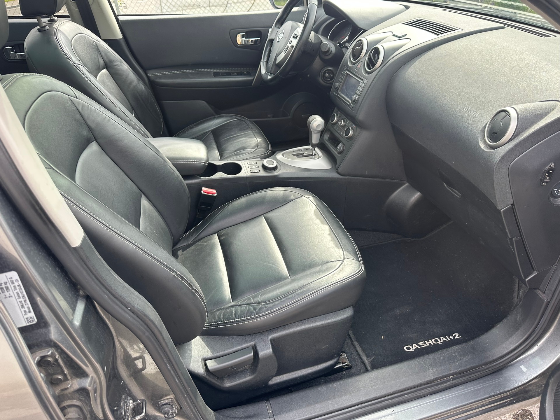 NISSAN Qashqai +2 2.0 dCi 4WD tekna Automatic-image-8