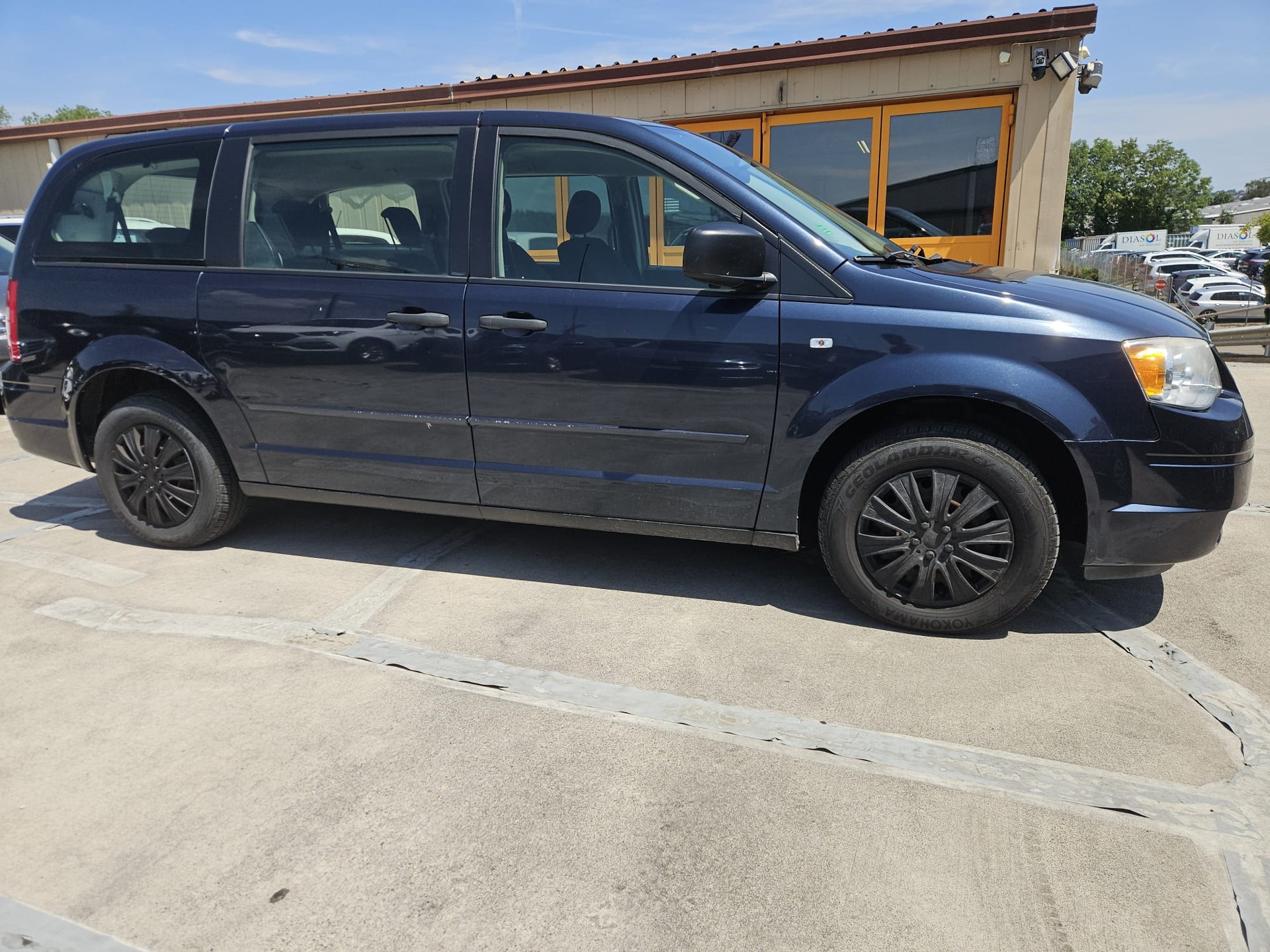 CHRYSLER Grand Voyager 3.8 Classic Line Plus Automatic-image-4