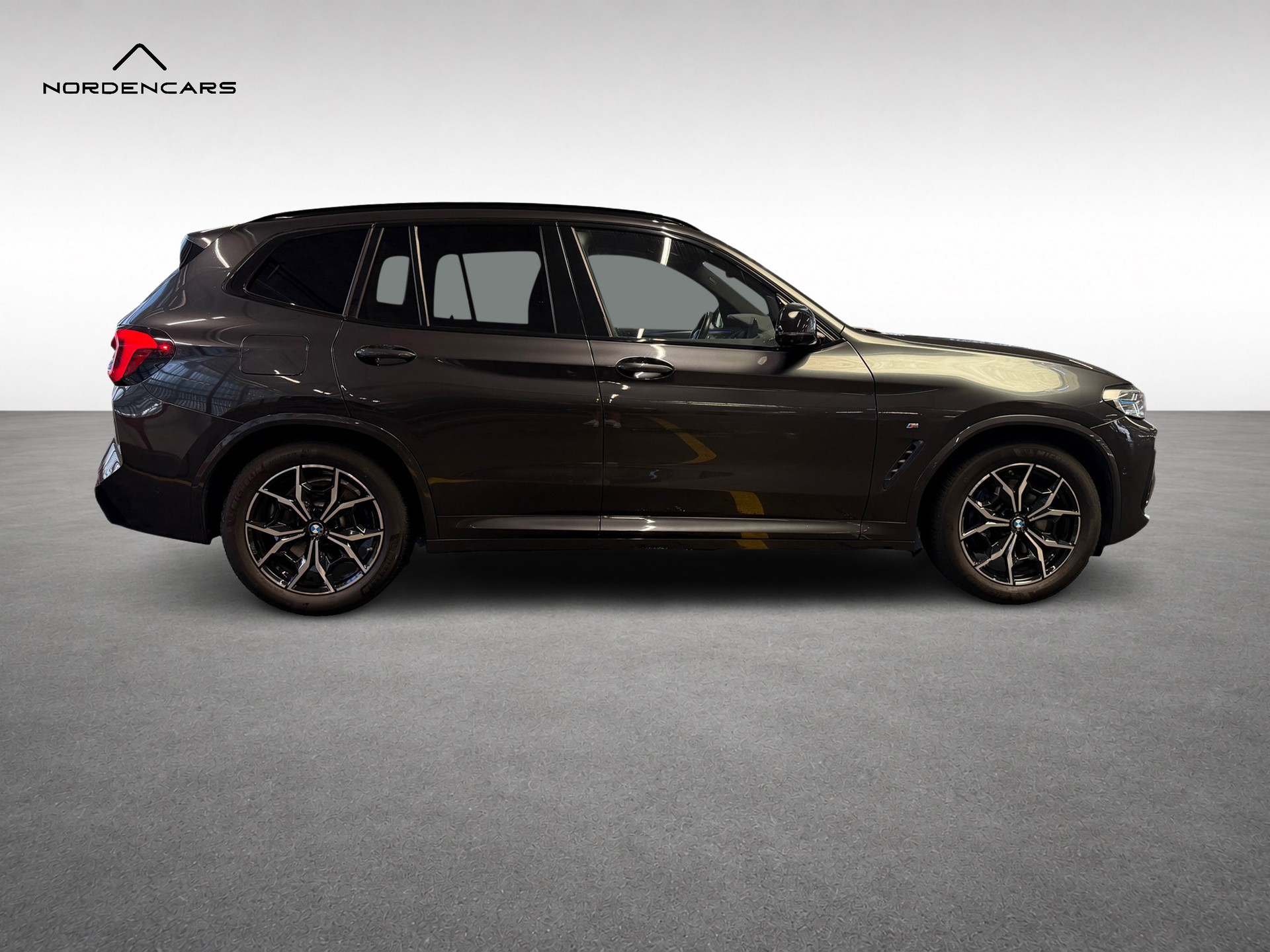 BMW X3 xDrive M40i Steptronic *HUD* *Panorama* *360° Kamera*-showroom-element-3