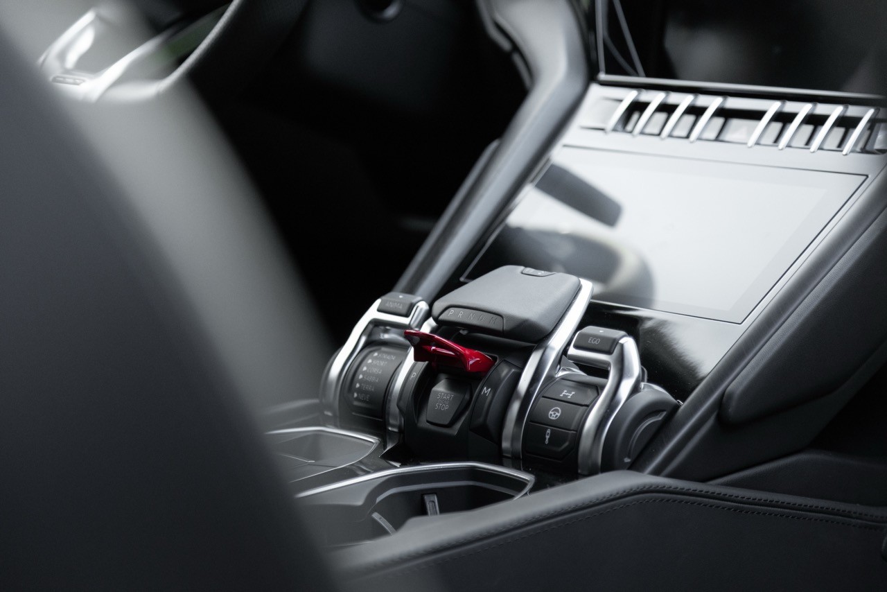 LAMBORGHINI 636 Urus-image-1