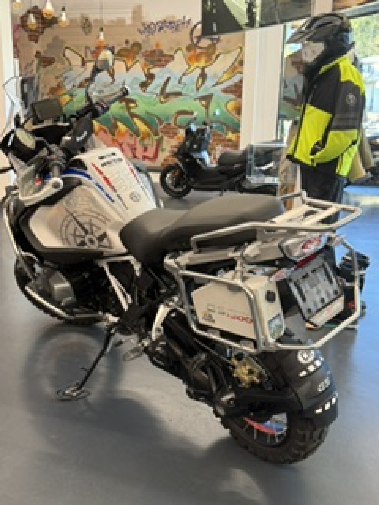 BMW R 1250 GS Adventure-image-2