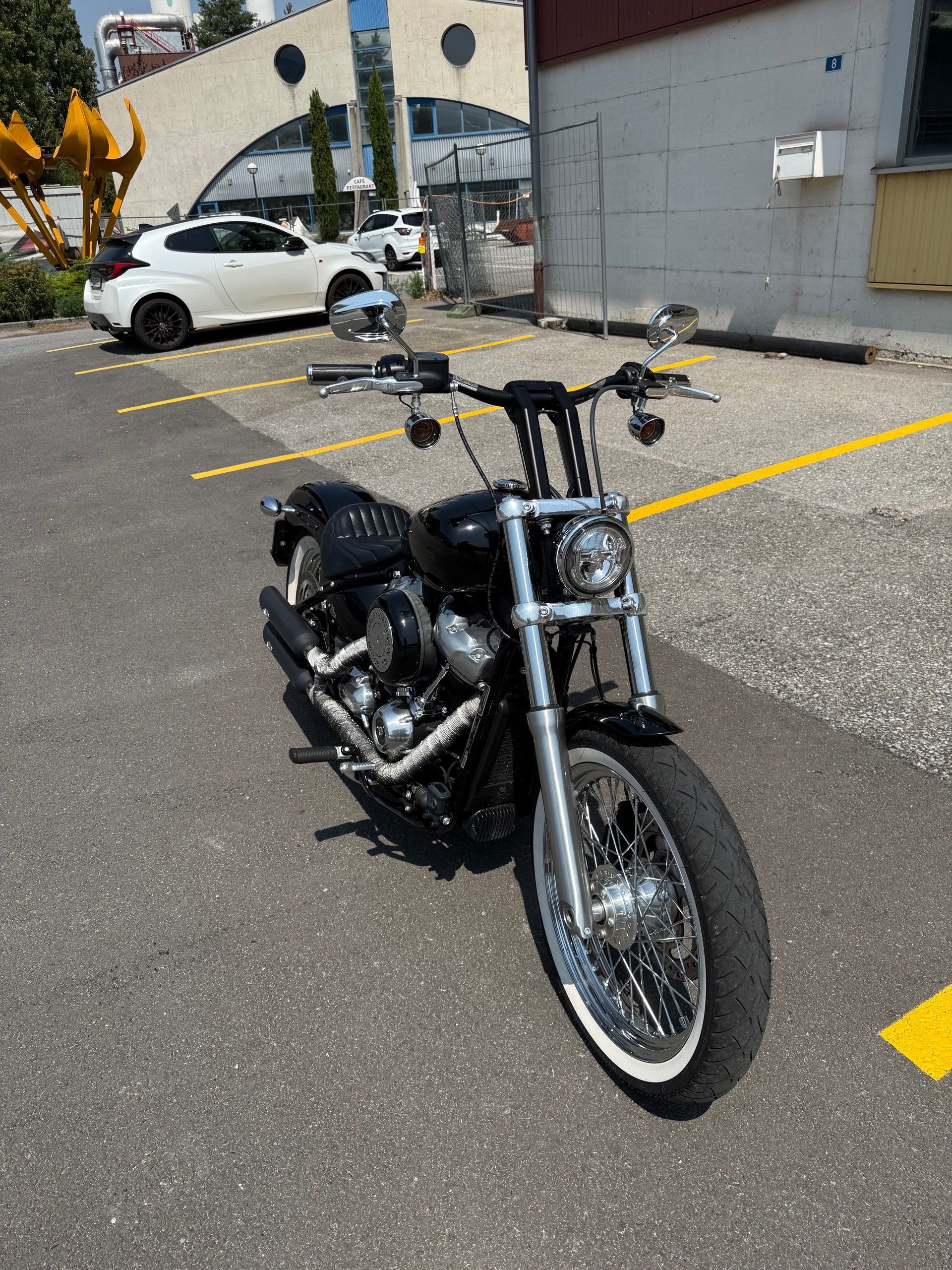 HARLEY-DAVIDSON FXST Softail Standard 107