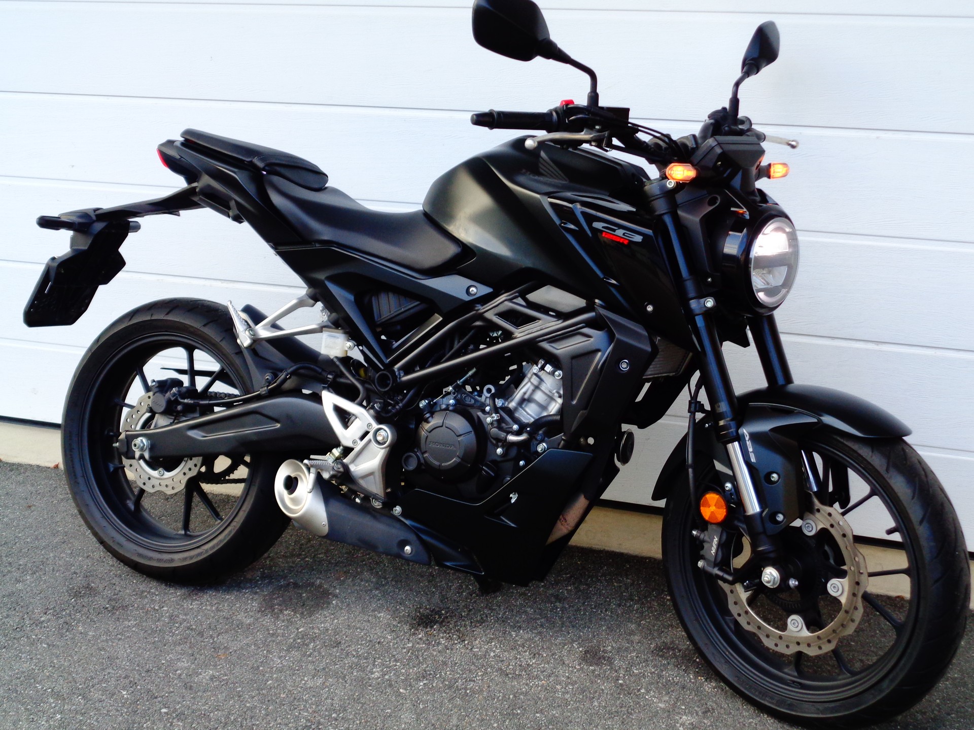 HONDA CB 125 R-image-0