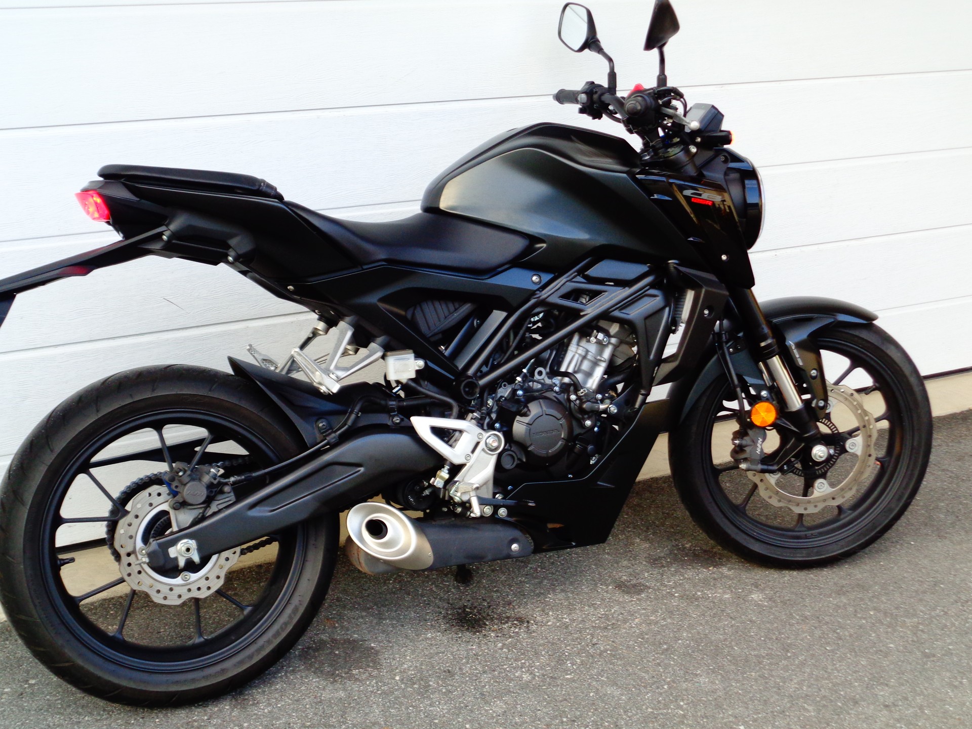 HONDA CB 125 R-image-1