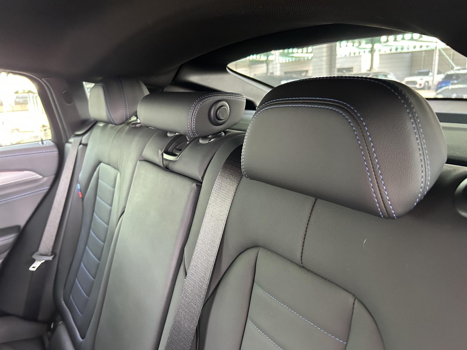 BMW X4 20d xDrive-image-23