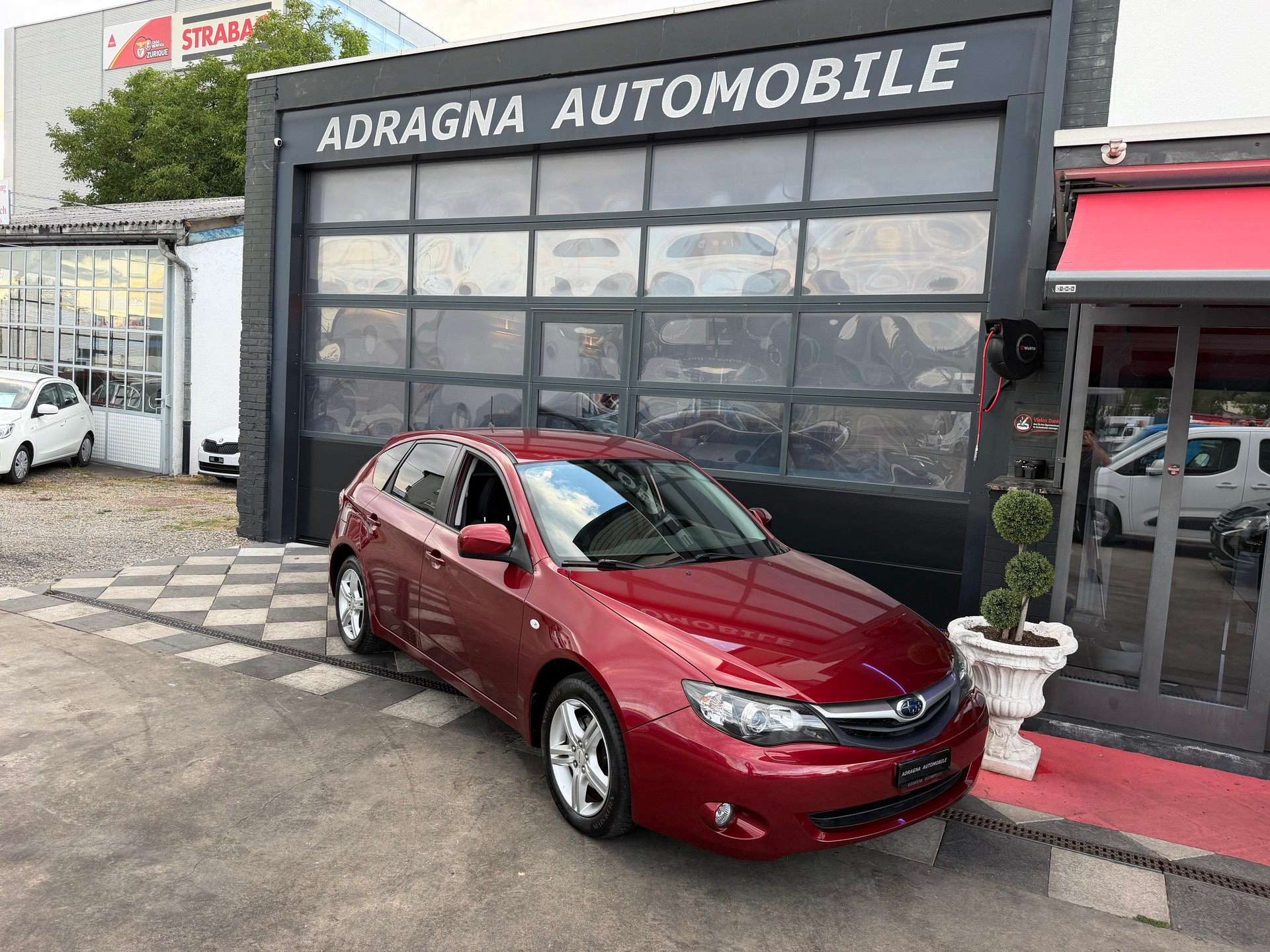 SUBARU Impreza 2.0R Limited S Automatic-showroom-element-1