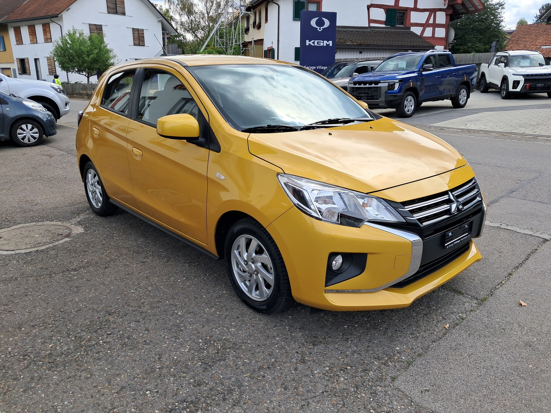 MITSUBISHI Space Star 1.2 Value CVT-showroom-element-3