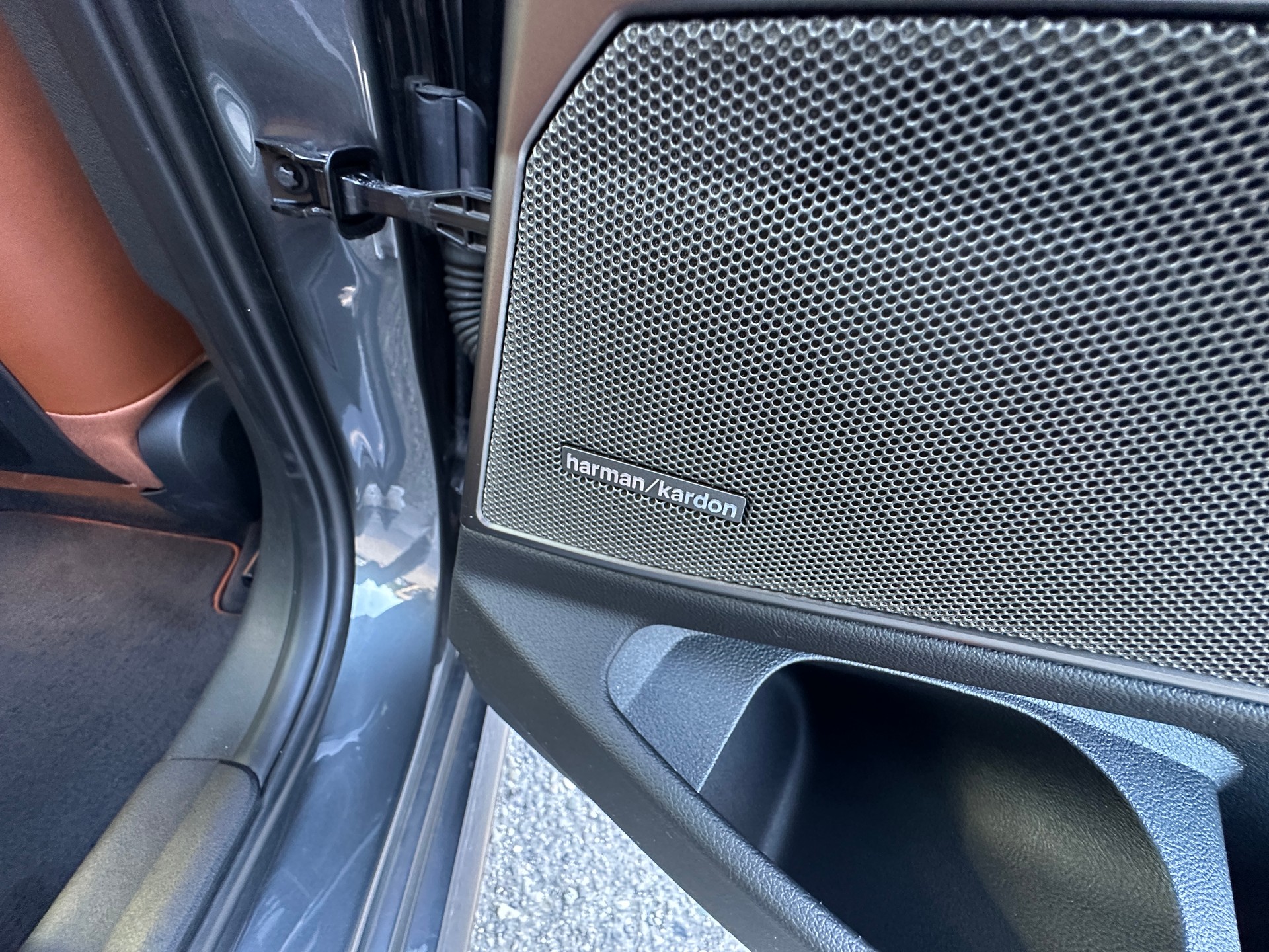 BMW 330e x DriveTouring M Sport Steptronic-image-30