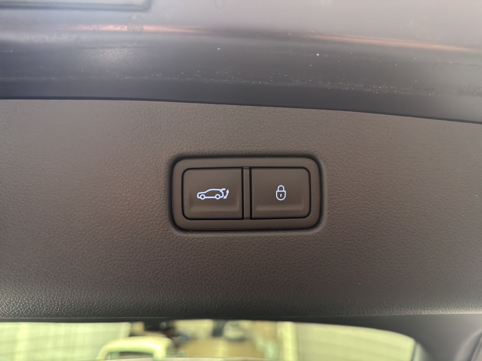 GENESIS GV70 Electrified Sport AWD-image-11