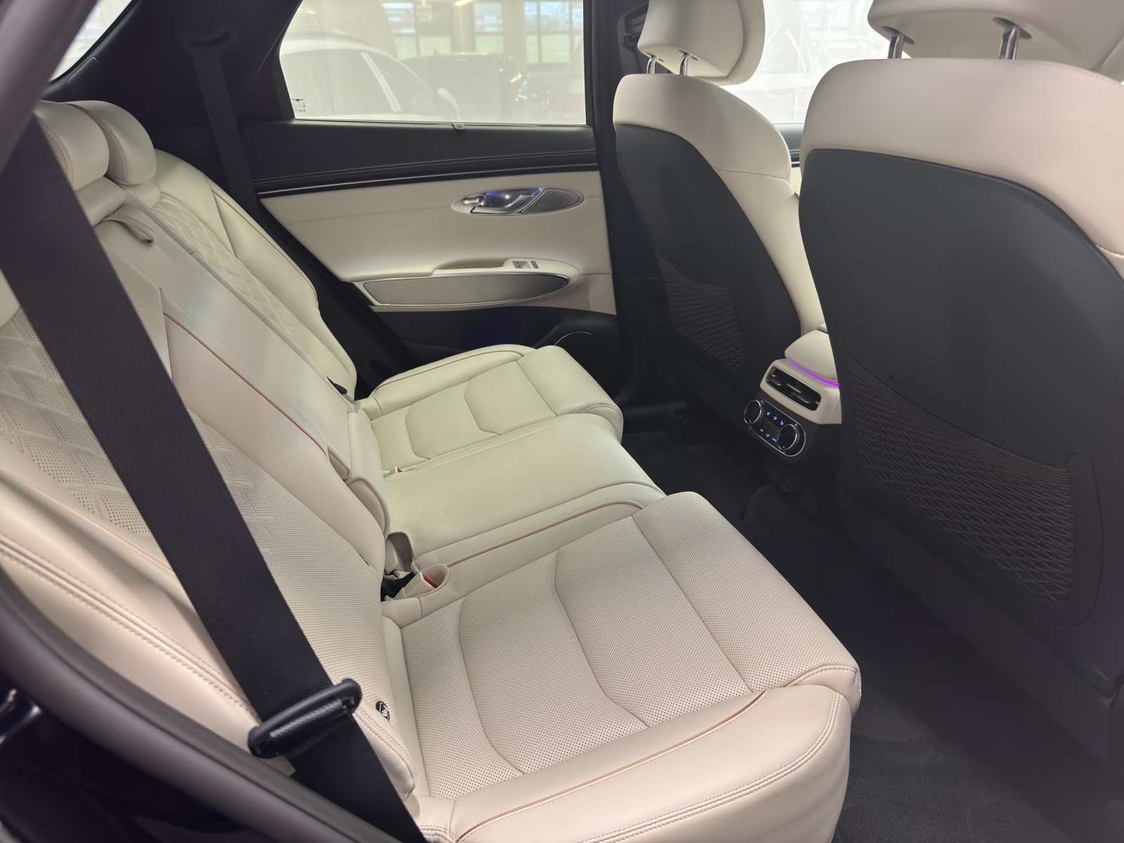 GENESIS GV70 Electrified Sport AWD-image-9