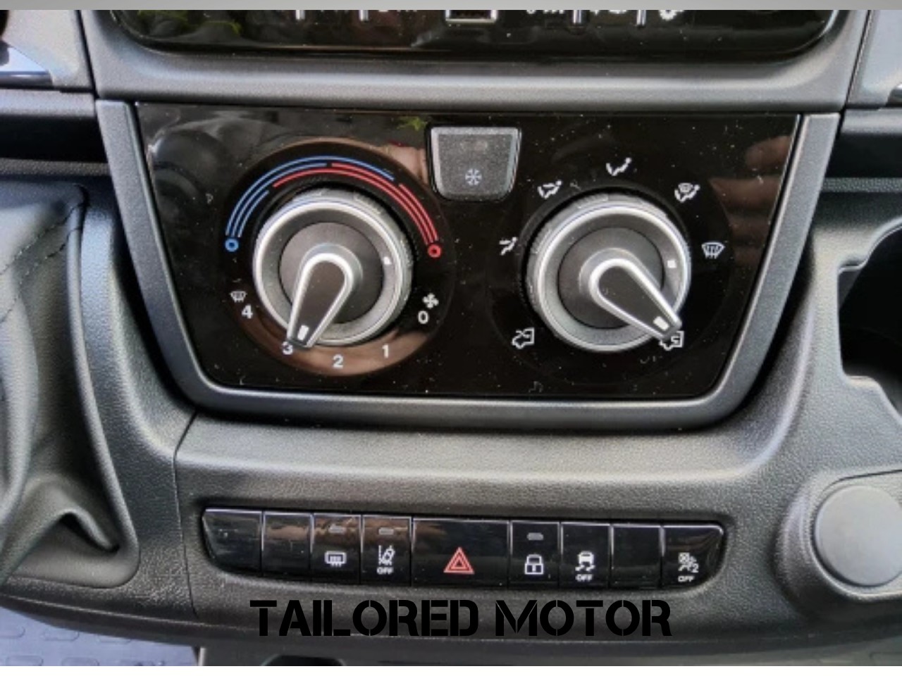 PEUGEOT New Boxer 2.2 HDI 140ch Fourgon L2H2 - BVM6-image-7