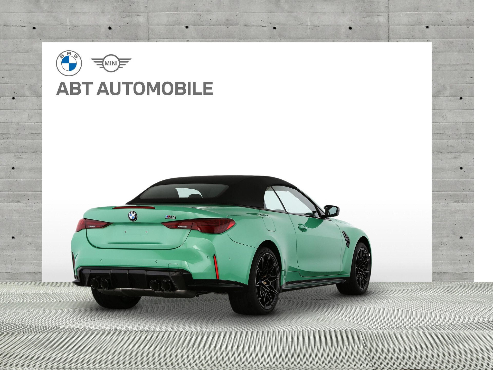 BMW M4 Competition xDrive Cabrio-showroom-element-2