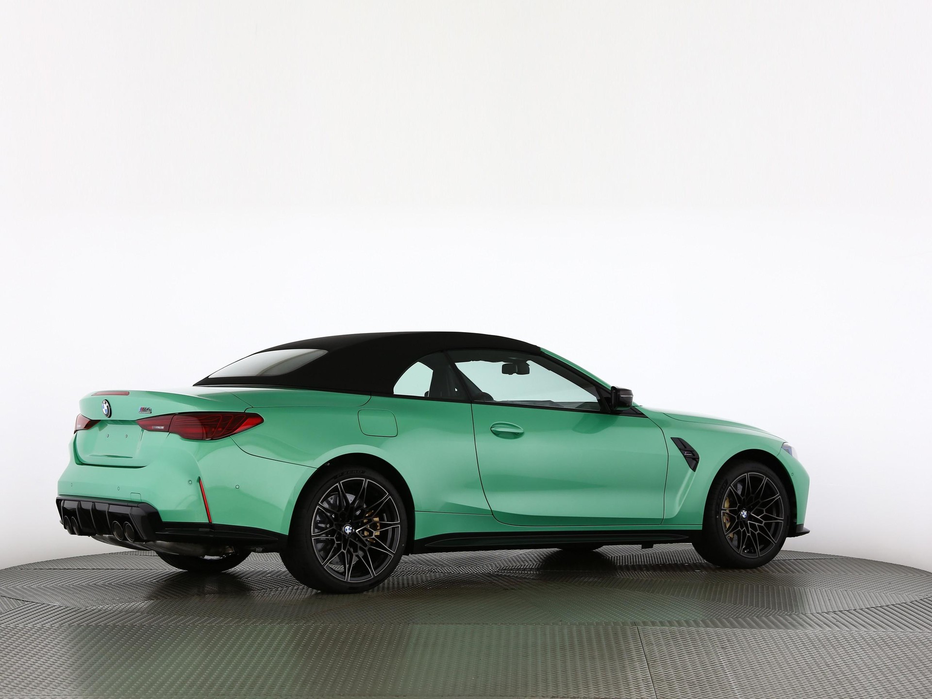 BMW M4 Competition xDrive Cabrio-image-20